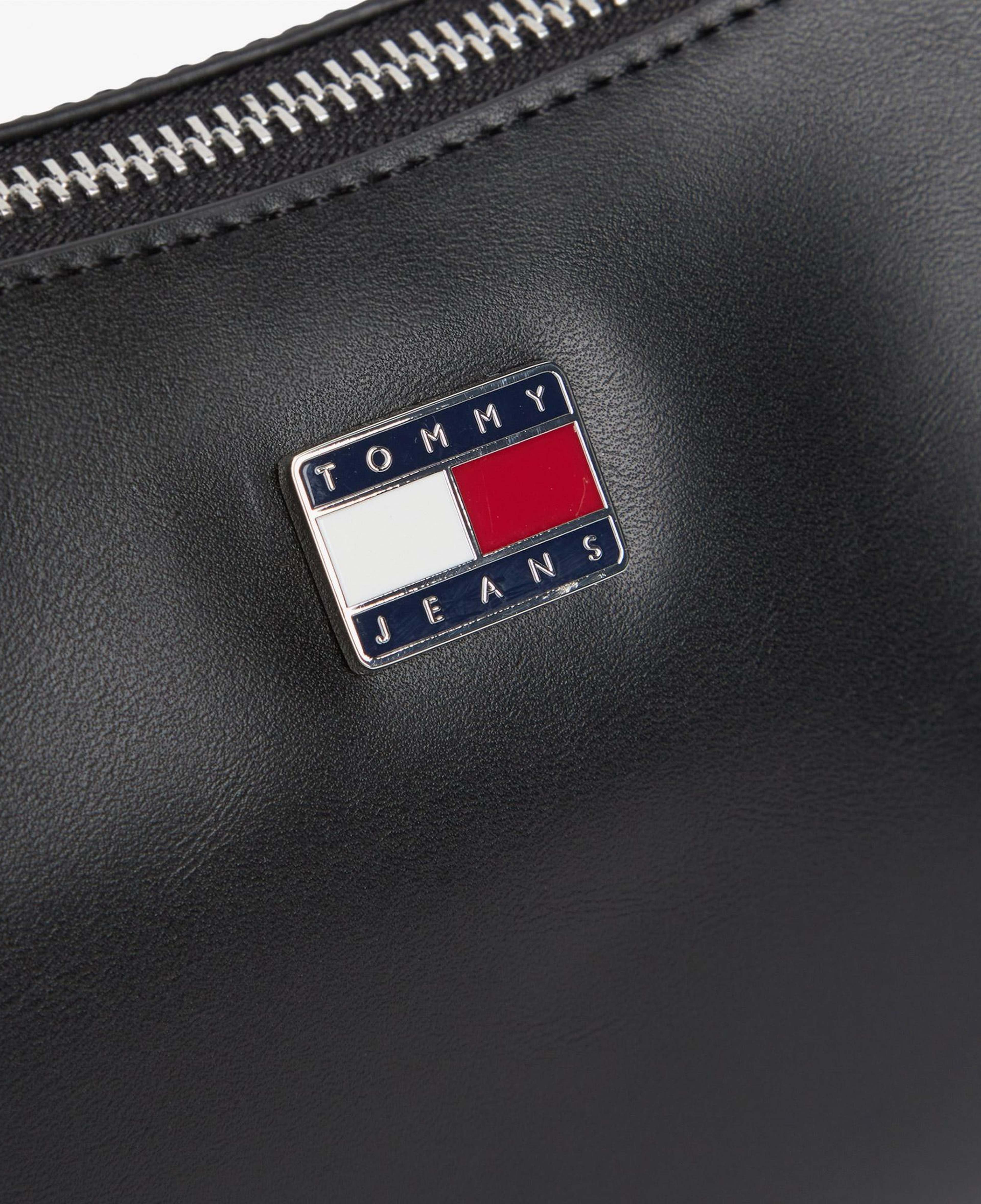 Tommy Hilfiger City Charm Kadın Siyah Omuz Çantası
