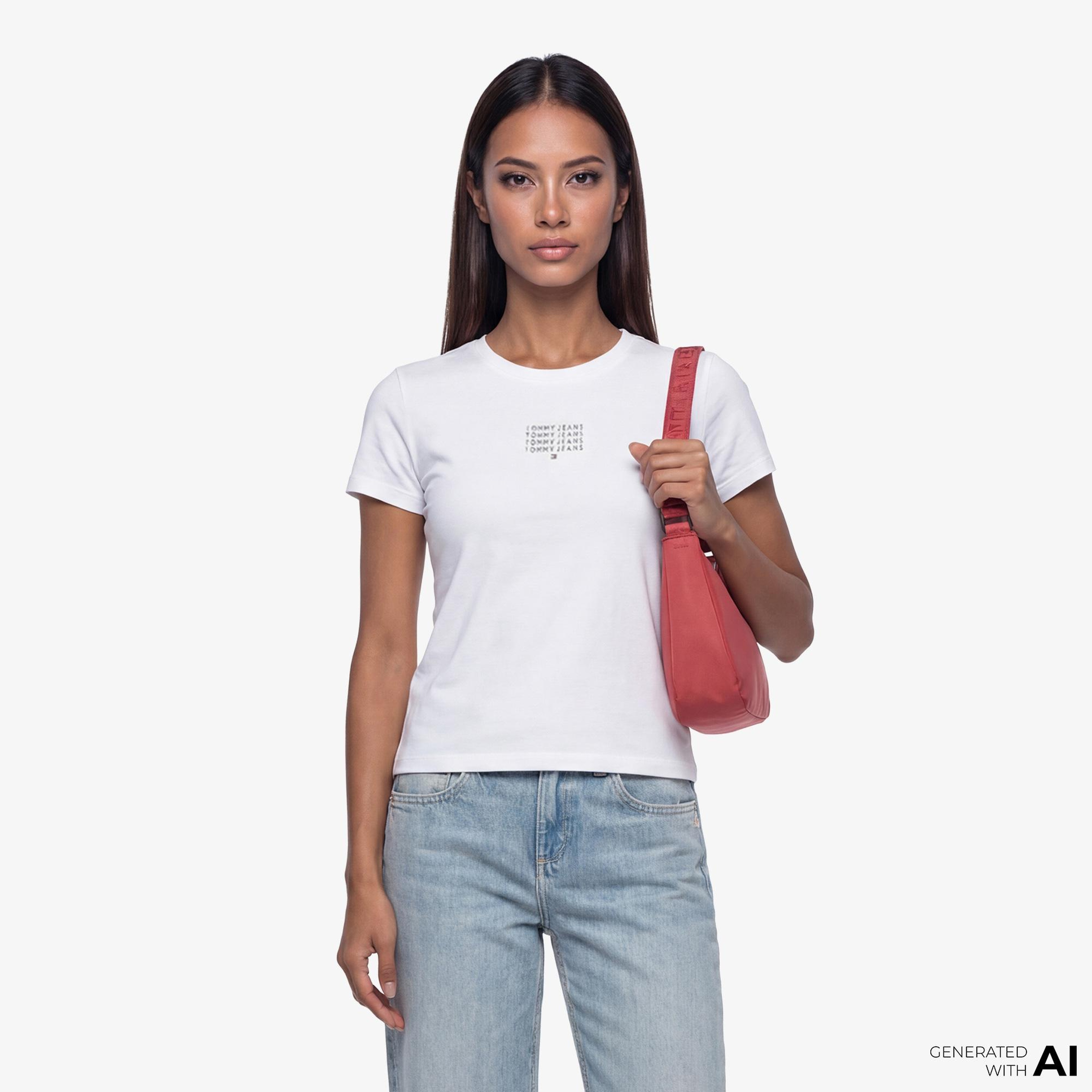 Tommy Hilfiger Linear Kadın Beyaz T-Shirt