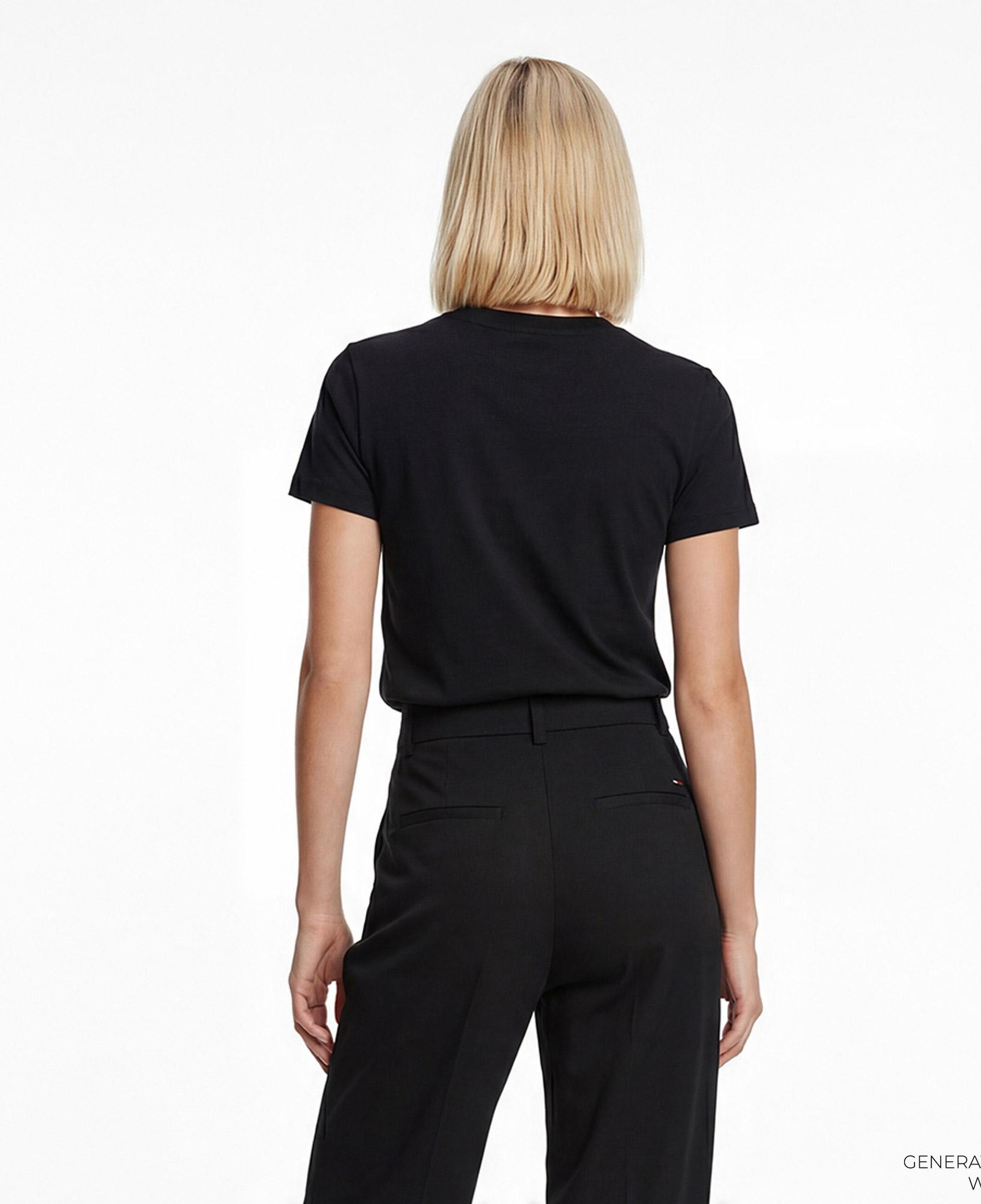 Tommy Hilfiger Flag Kadın Siyah T-Shirt