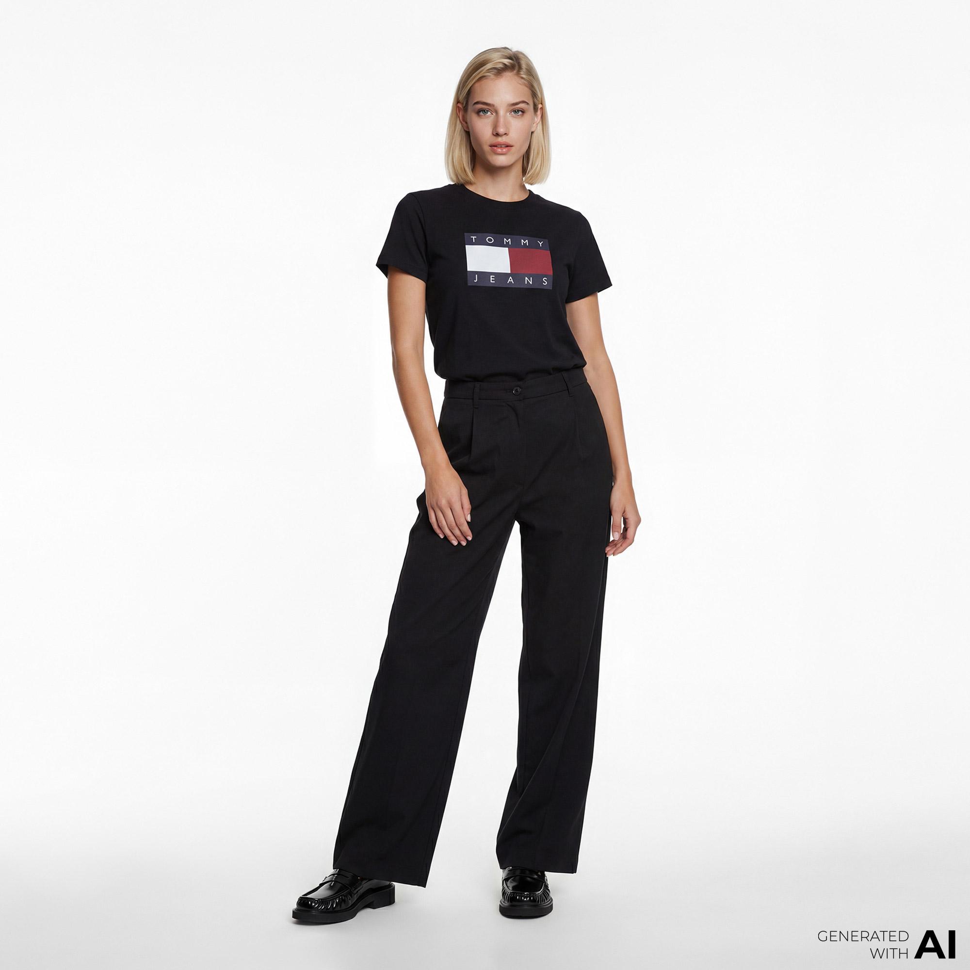 Tommy Hilfiger Flag Kadın Siyah T-Shirt