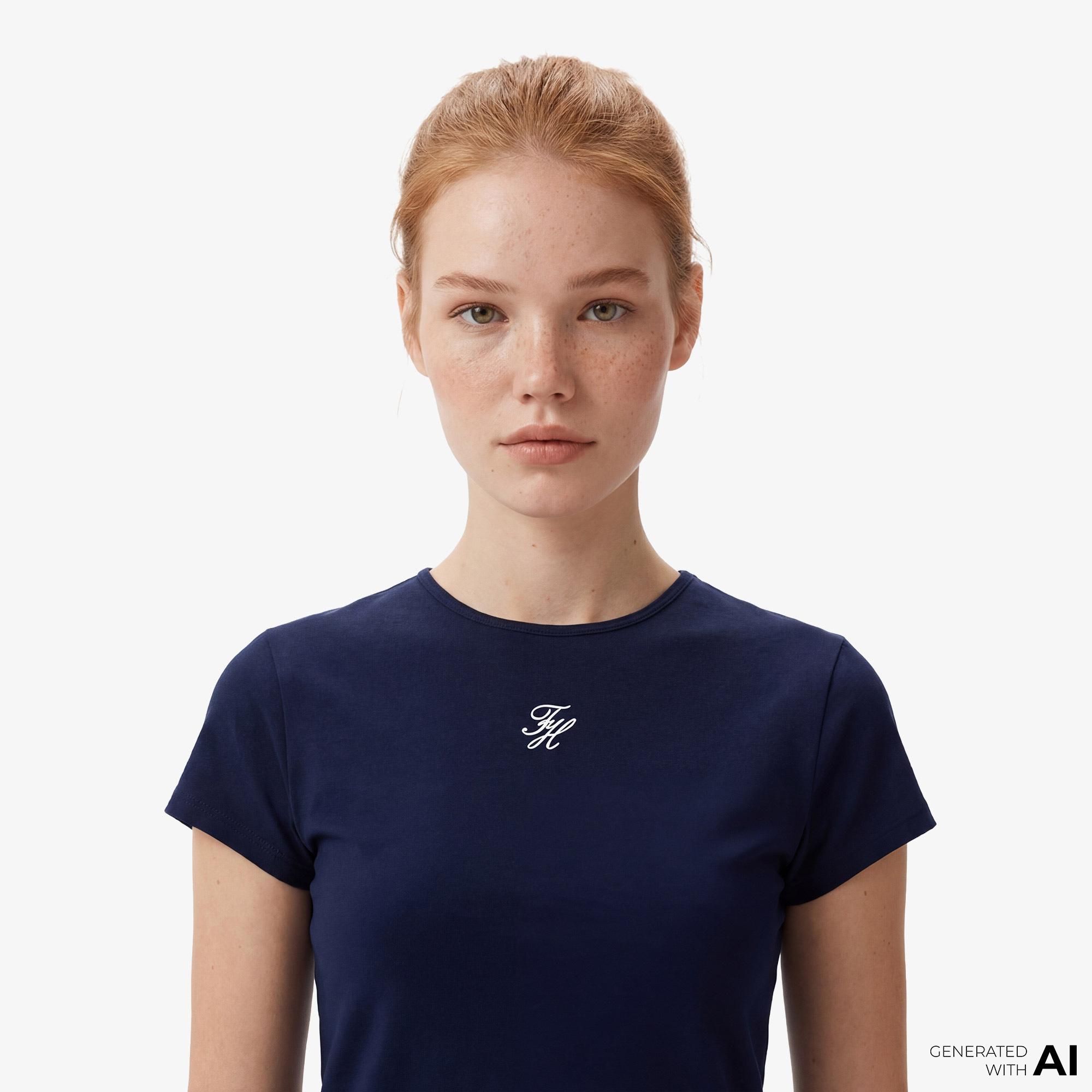 Tommy Hilfiger Emboss Kadın Lacivert T-Shirt