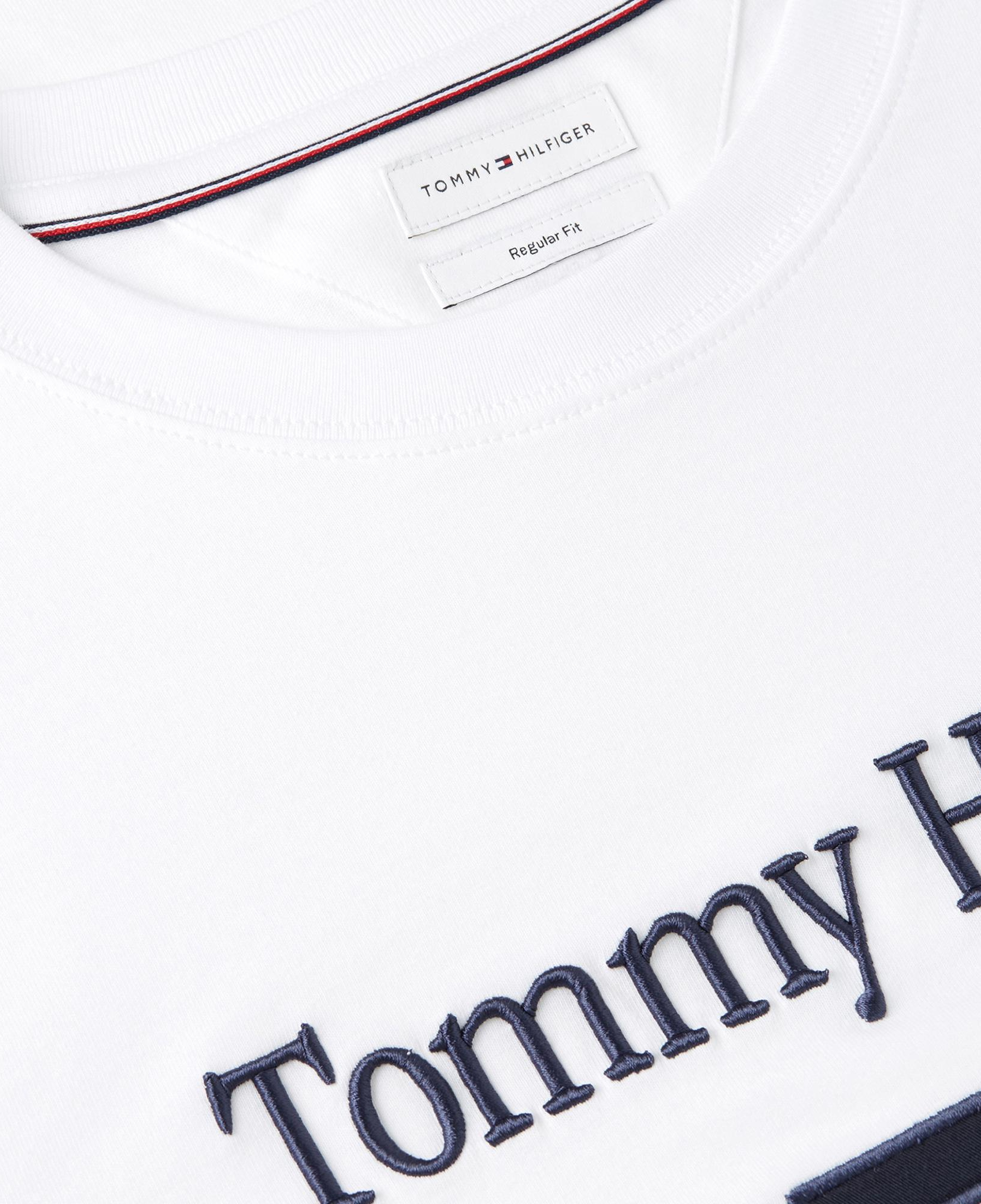 Tommy Hilfiger Abo Embro Flag Erkek Beyaz T-Shirt