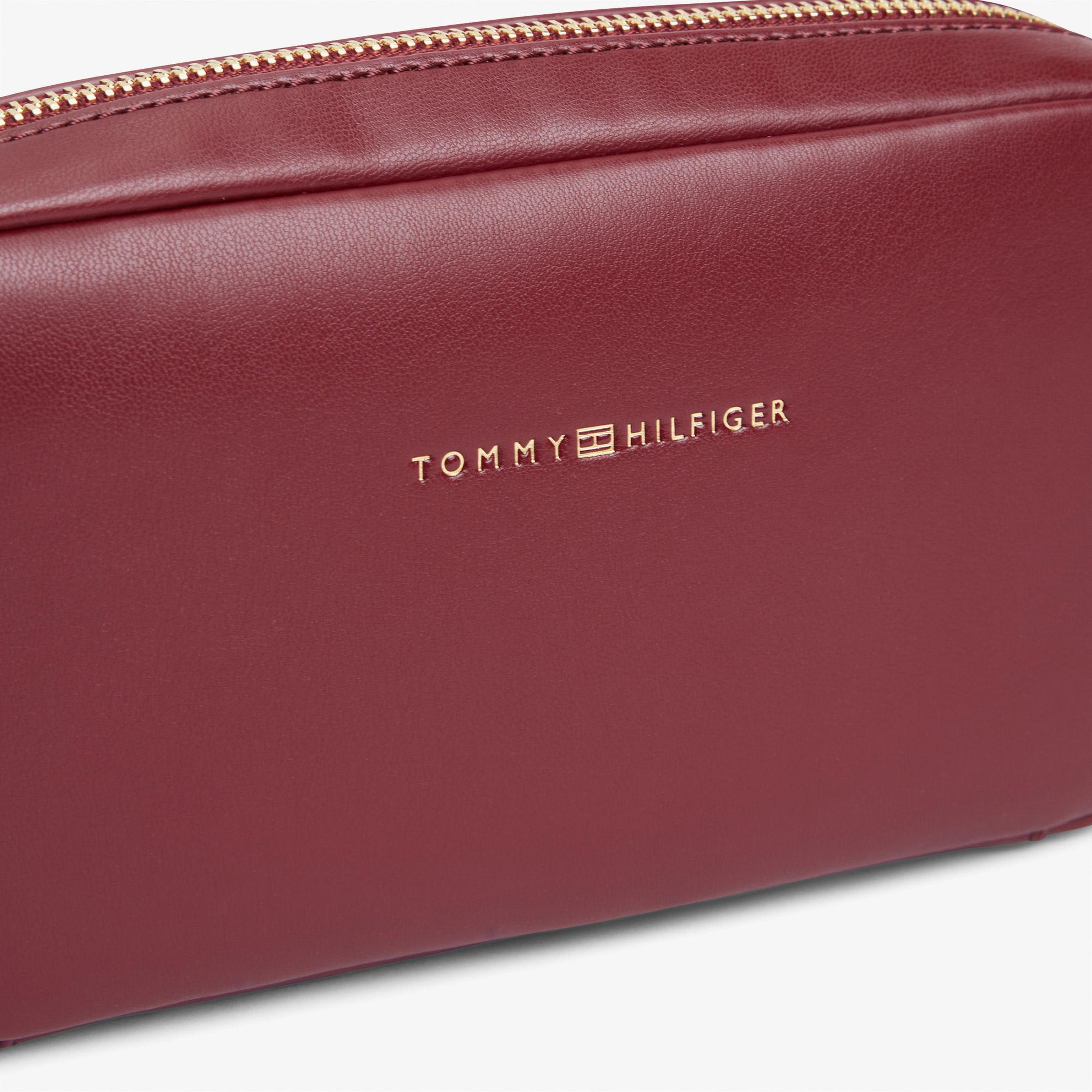 Tommy Hilfiger Essential Kadın Kahverengi Çapraz Çanta