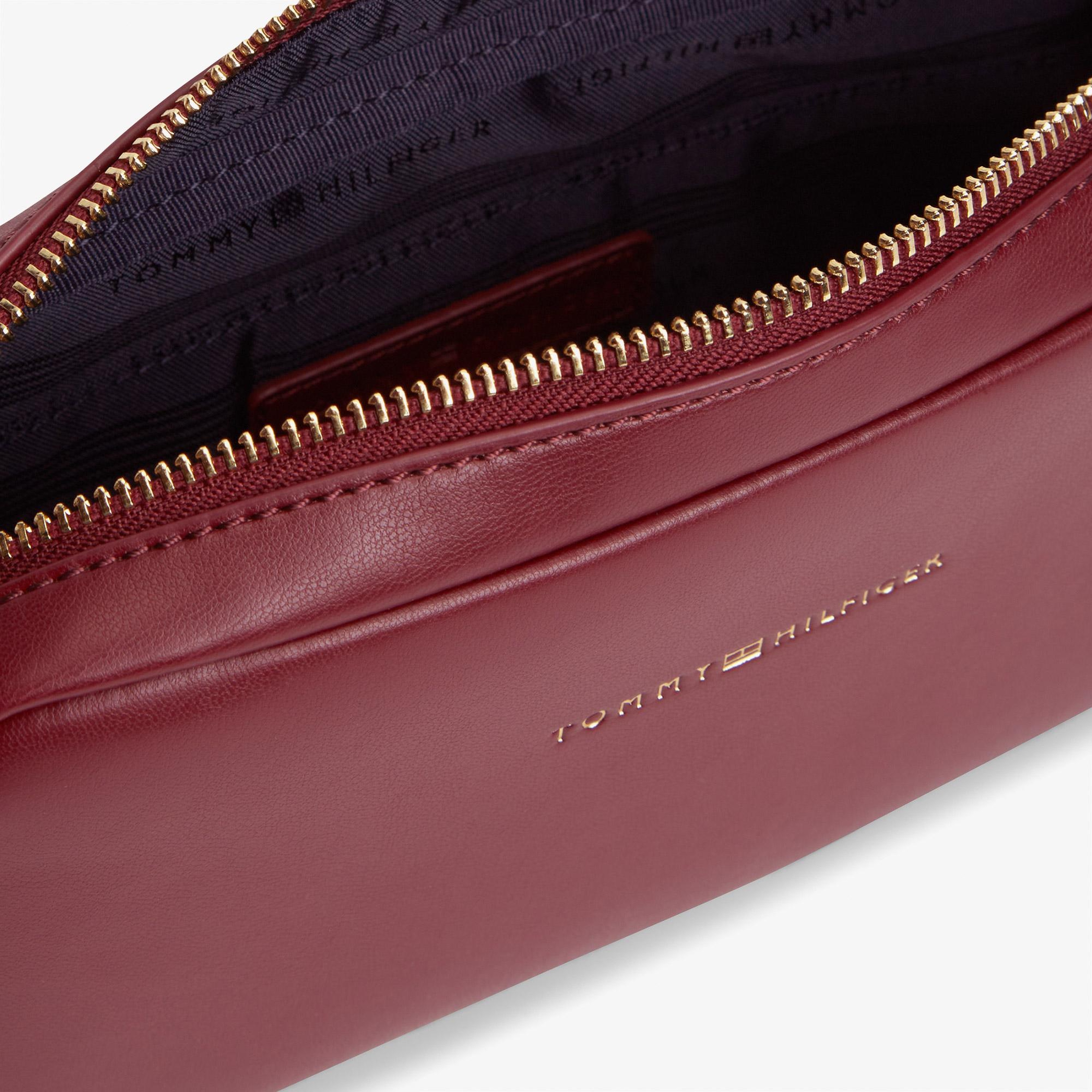 Tommy Hilfiger Essential Kadın Kahverengi Çapraz Çanta