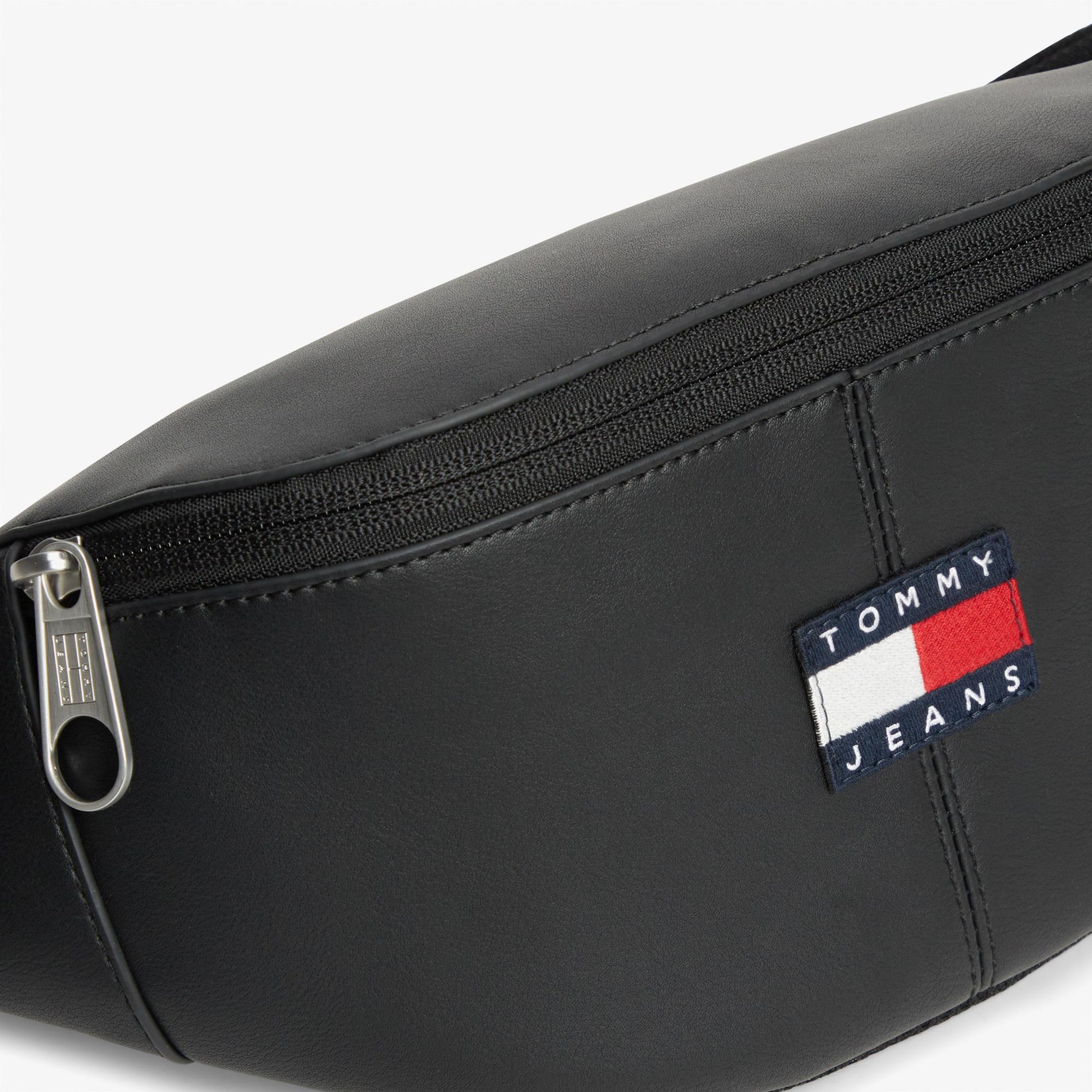 Tommy Hilfiger Essential Daily Erkek Siyah Bel Çantası