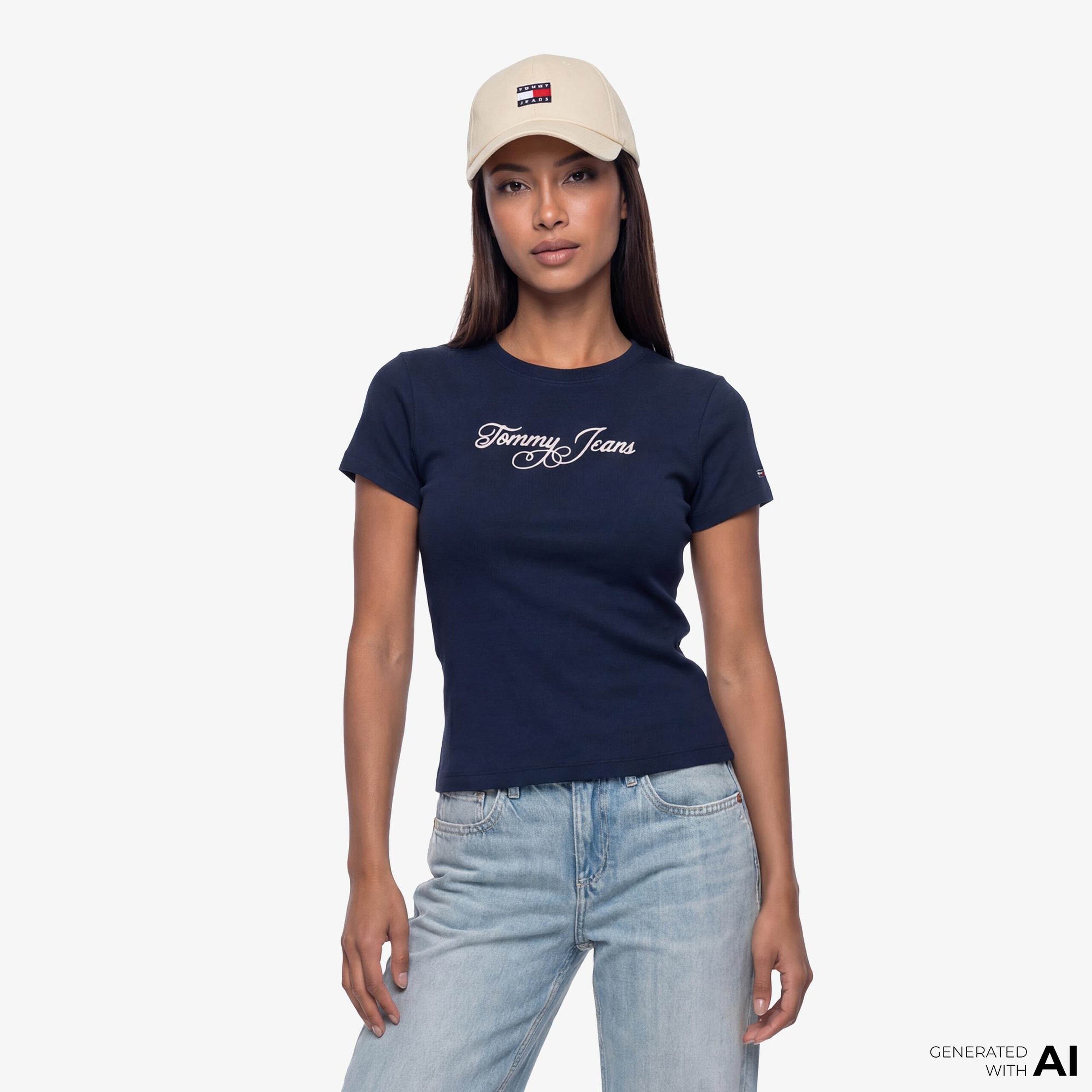 Tommy Hilfiger Essential Logo Kadın Lacivert T-Shirt