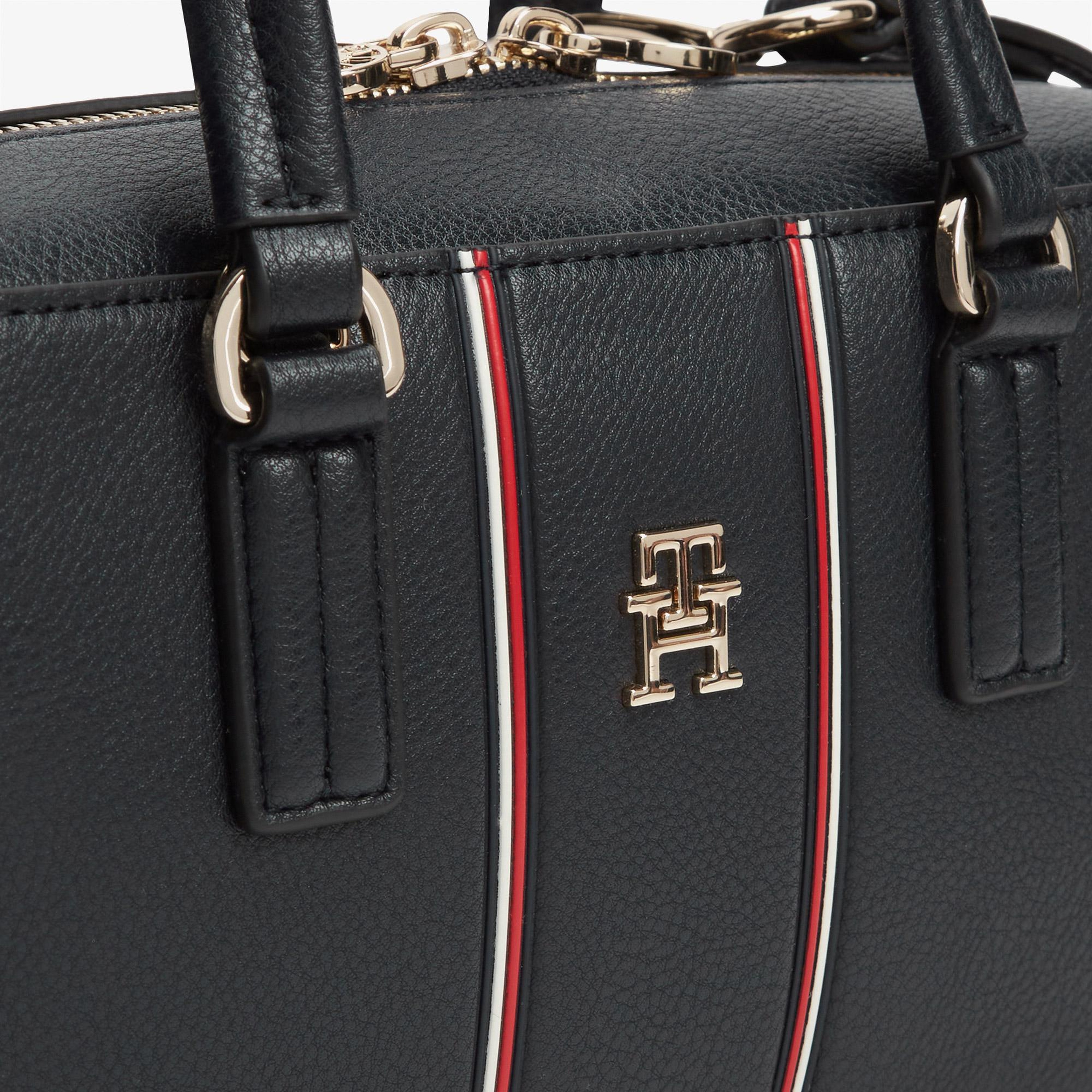 Tommy Hilfiger Daily Kadın Lacivert Çapraz Çanta