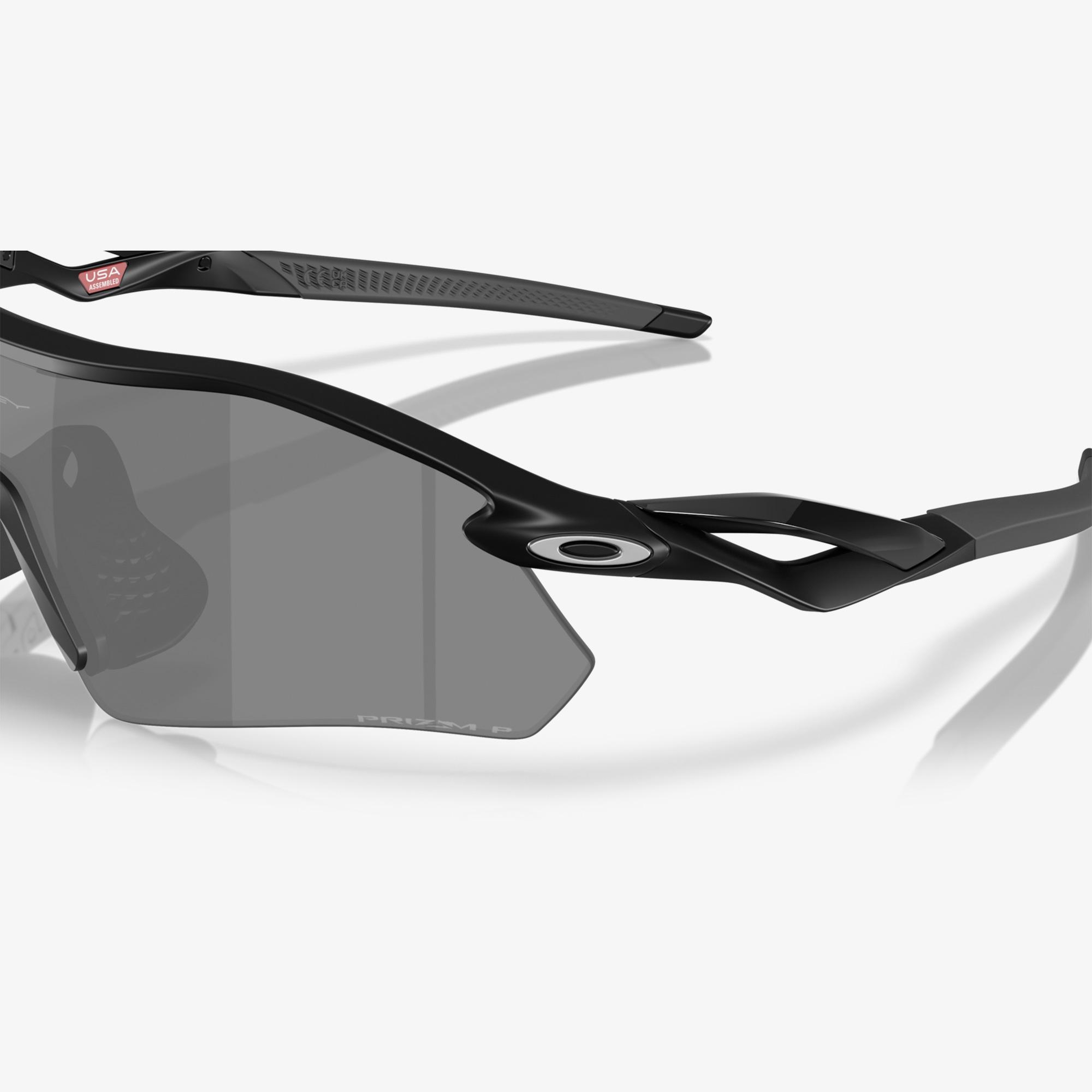 Oakley OO9495D Unisex Siyah Güneş Gözlüğü