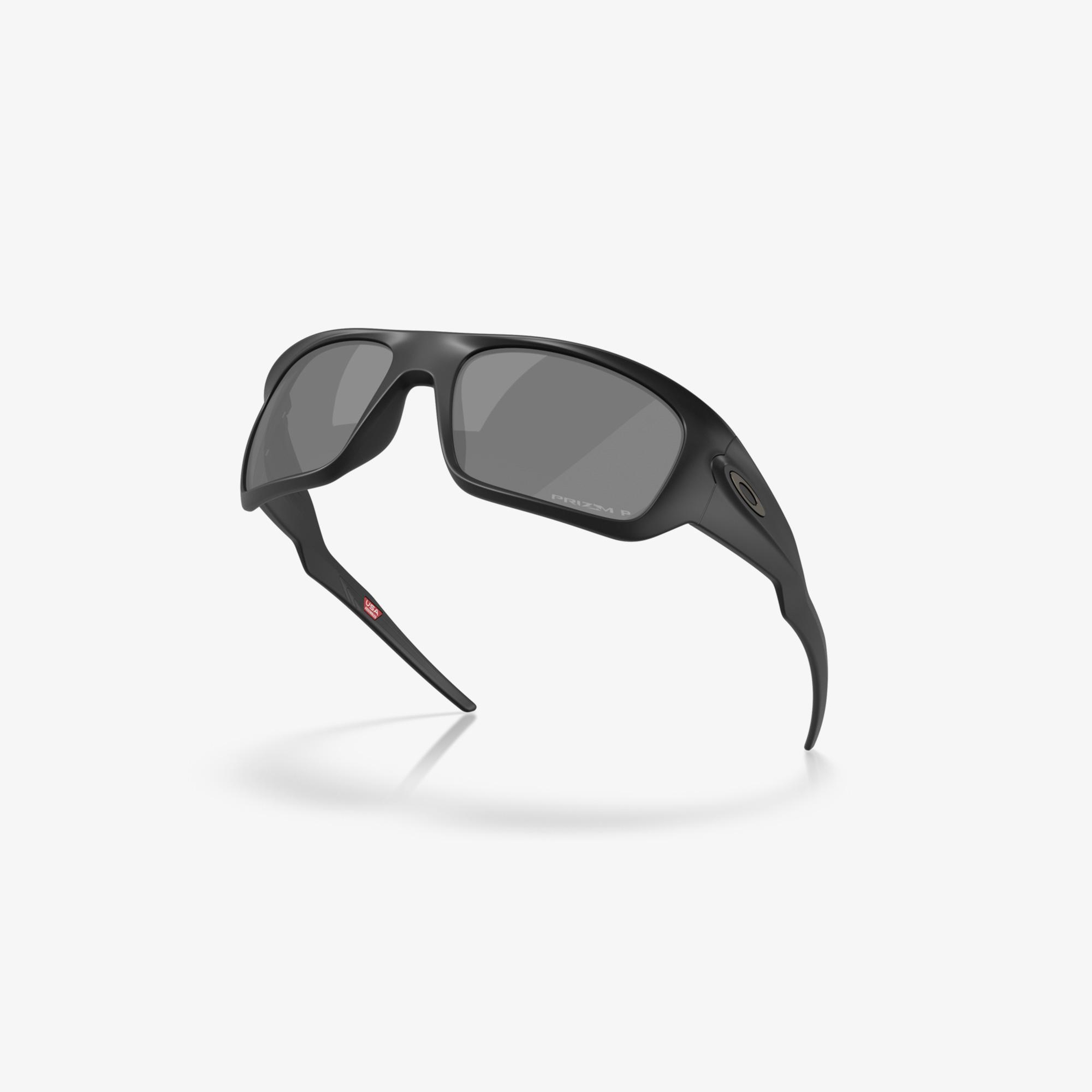 Oakley OO9486 Erkek Siyah Güneş Gözlüğü