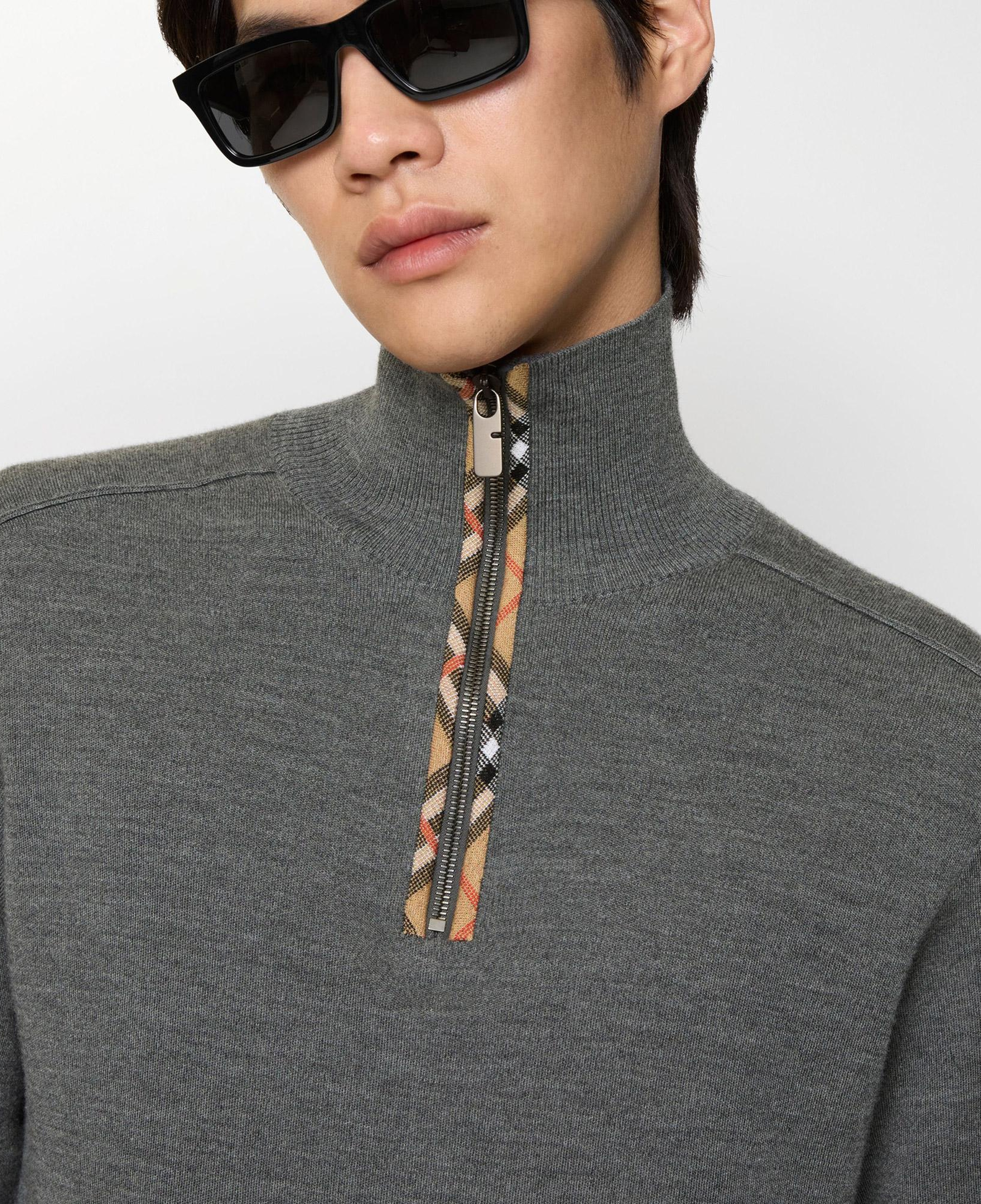 Burberry Check Trim Wool Half-Zip Erkek Gri Trıko