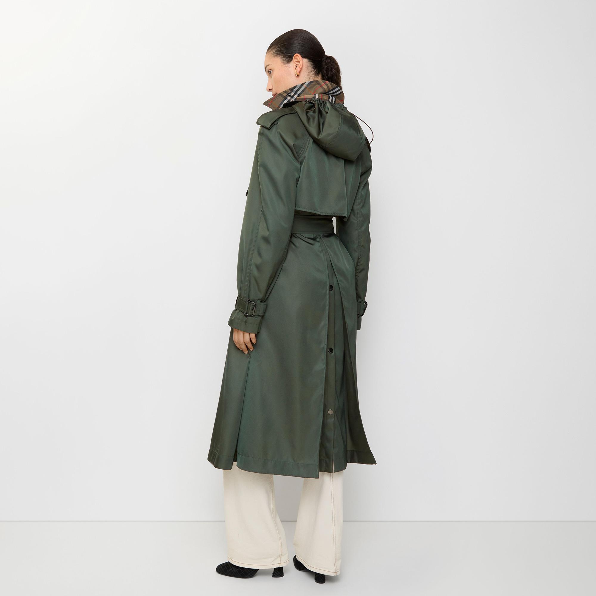 Burberry Long Nylon Hooded Kadın Yeşil Trençkot
