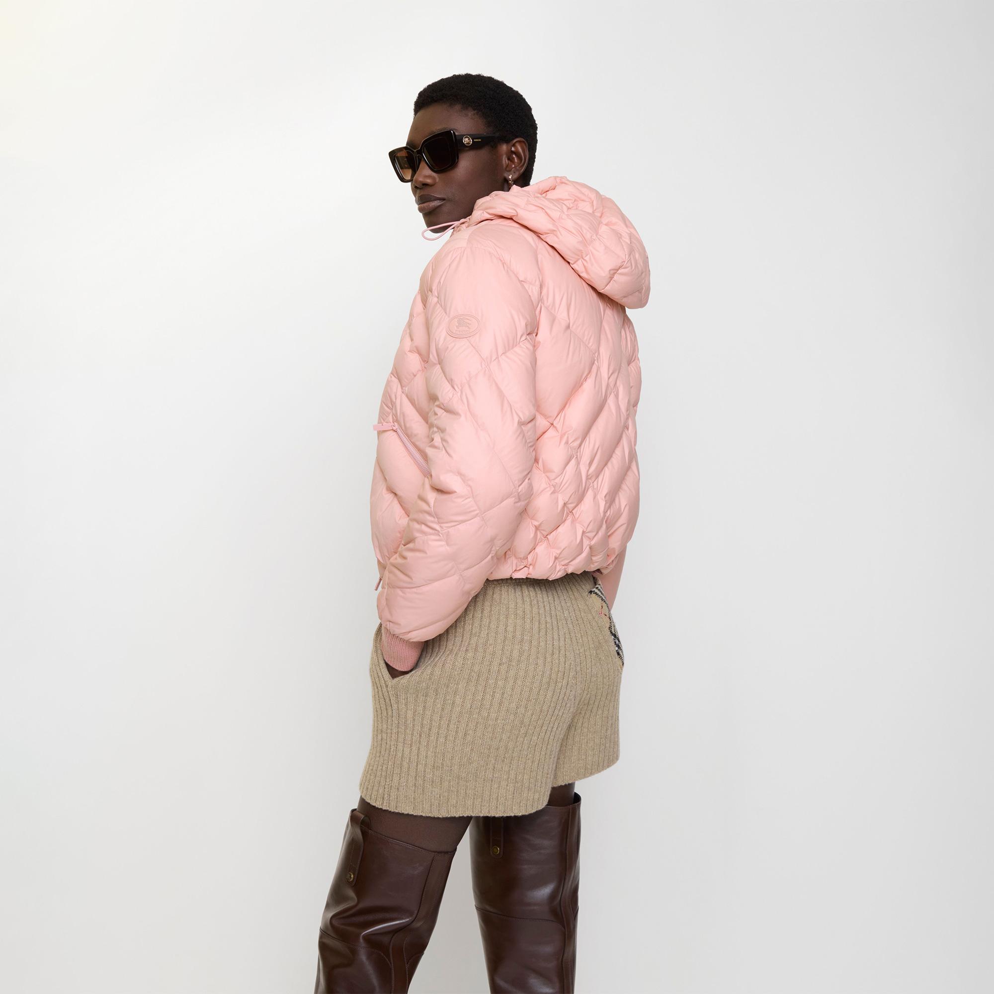 Burberry Check-Stitch Nylon Delley Puffer Kadın Pembe Mont