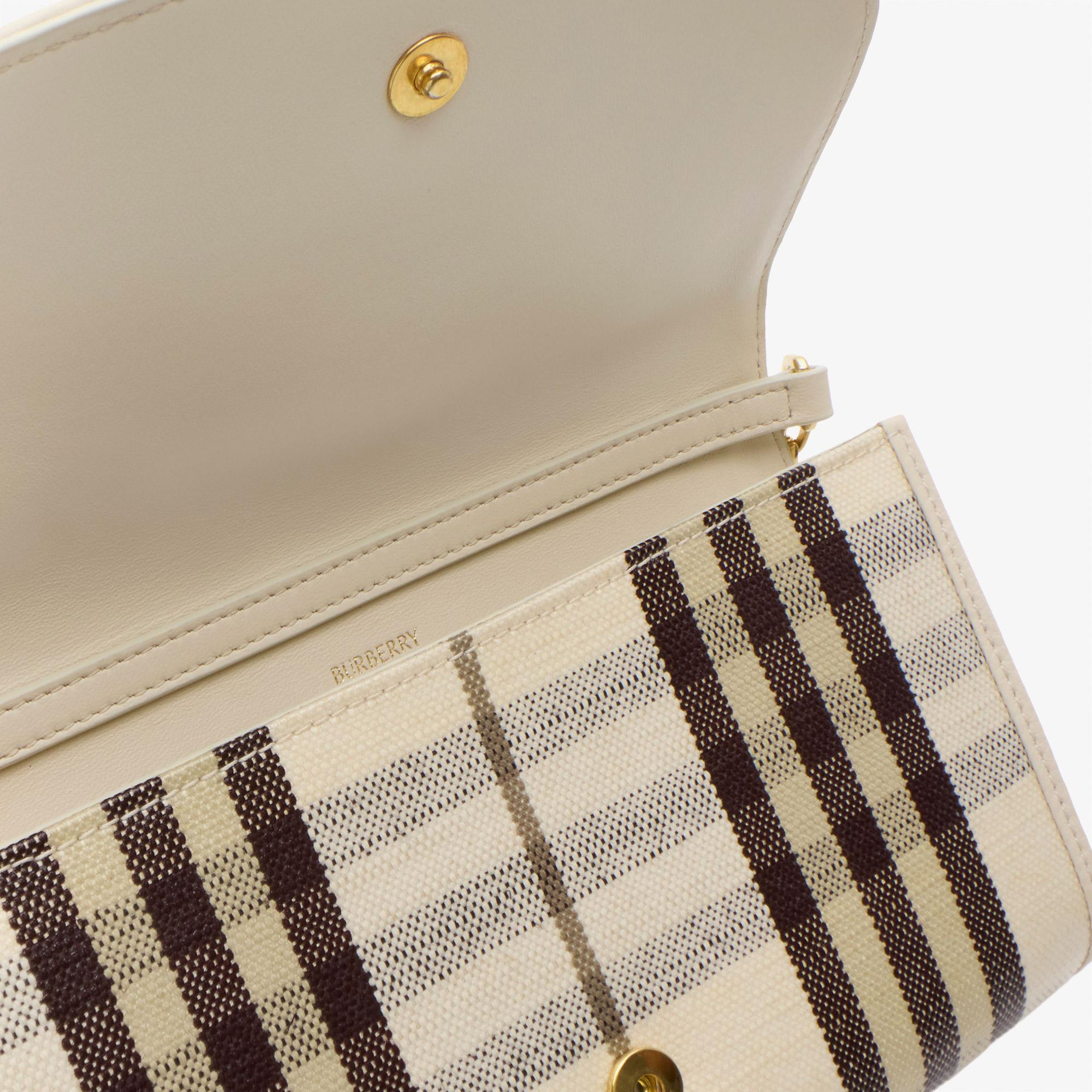 Burberry Highlands Chain Strap Kadın Bej Cüzdan