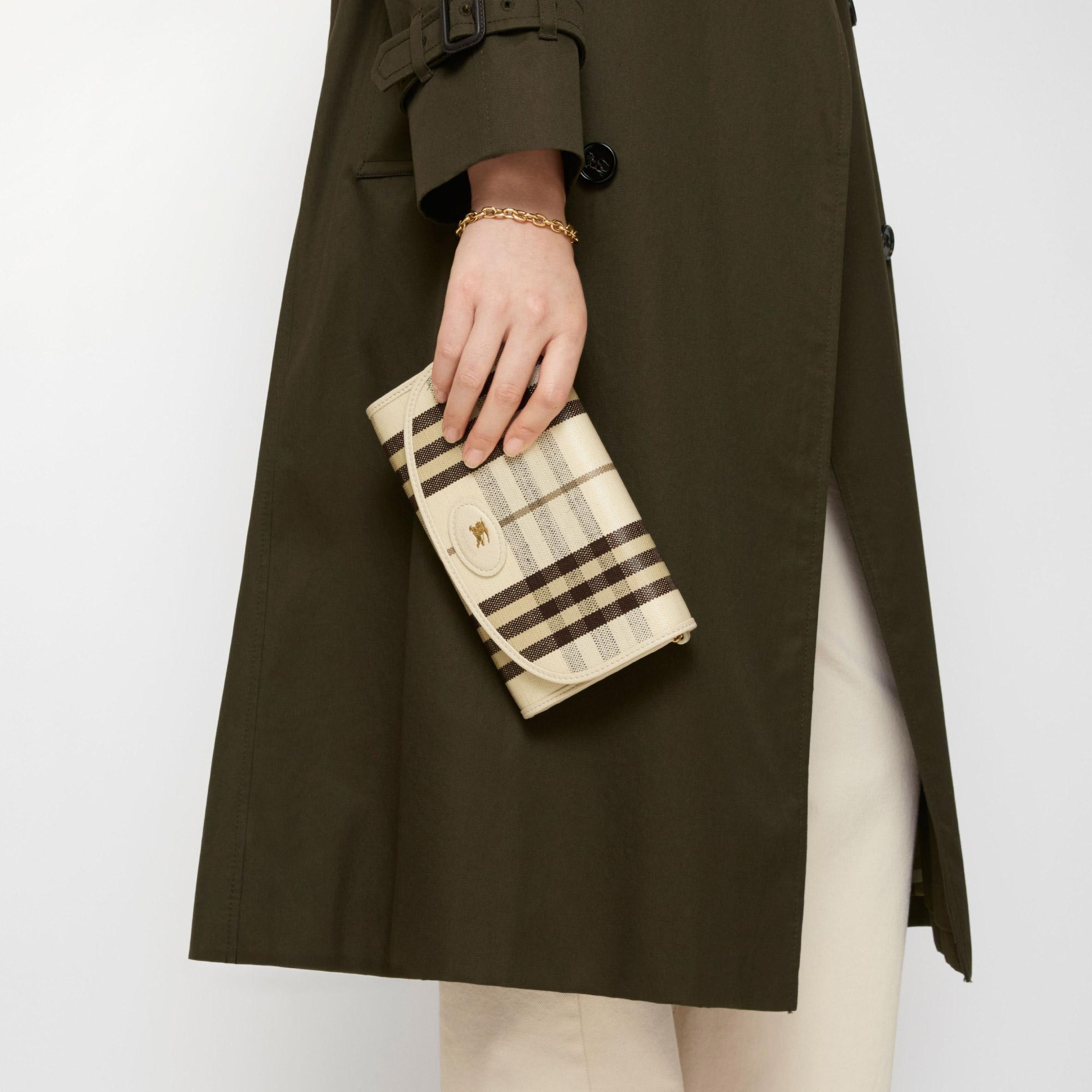 Burberry Highlands Chain Strap Kadın Bej Cüzdan