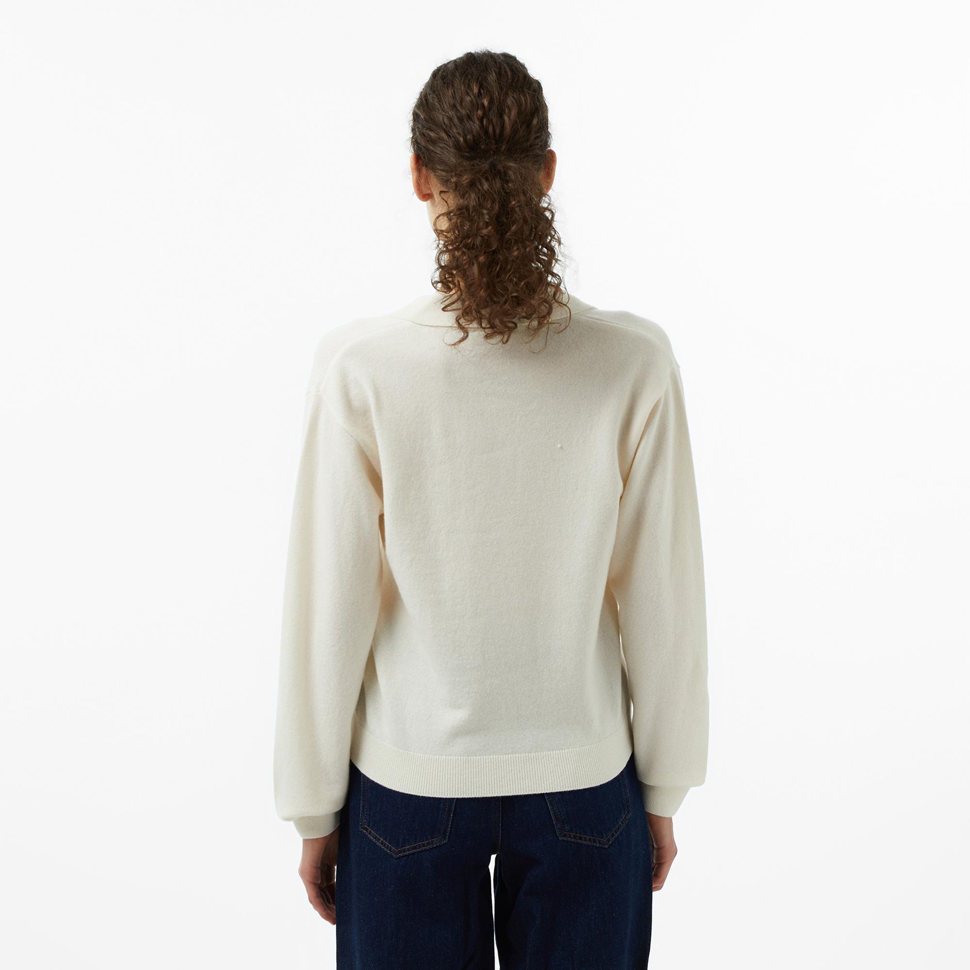 Lacoste Kadın Classic Fit Polo Yaka Krem Kazak