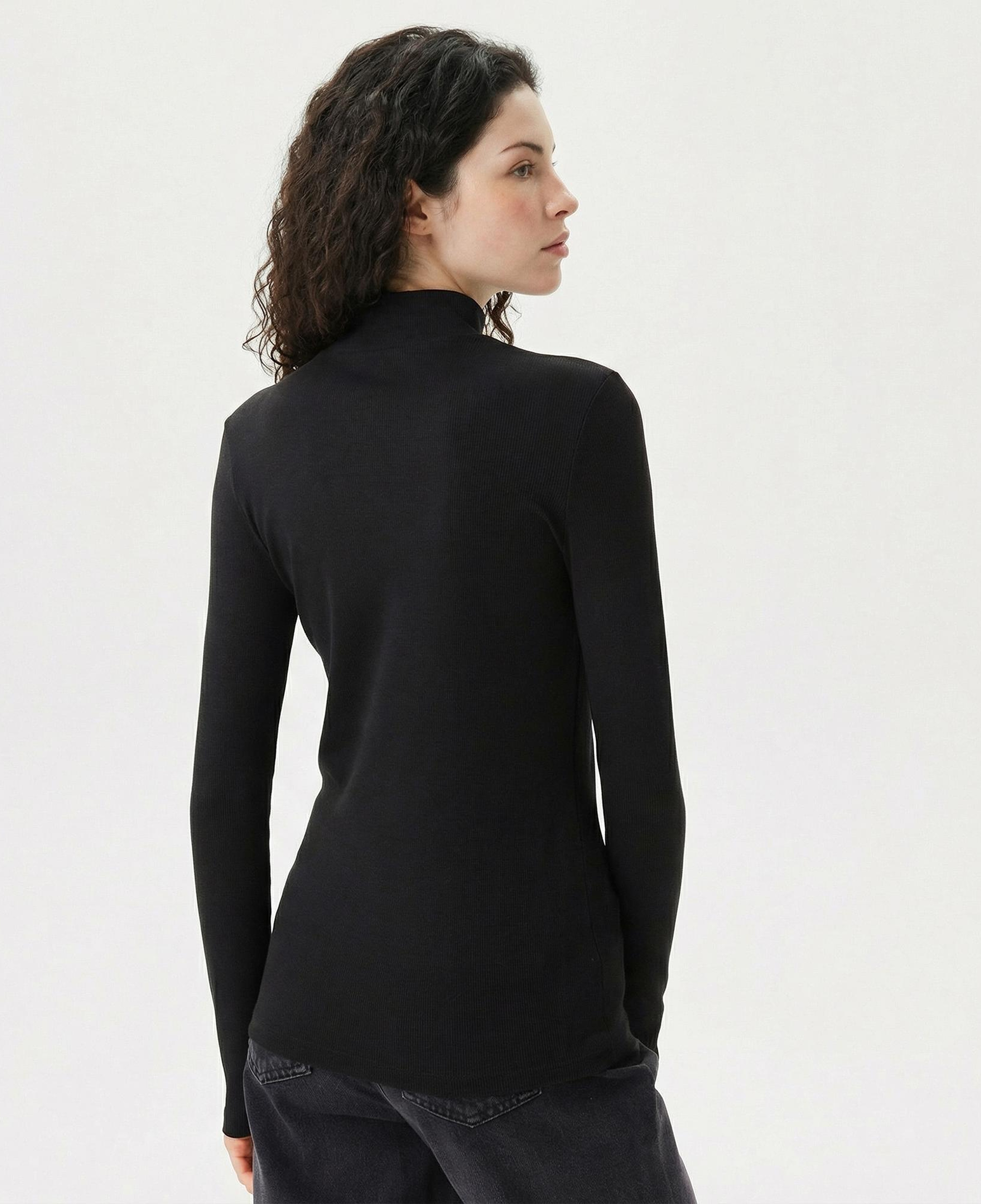 Lacoste Kadın Slim Fit Uzun Kollu Bisiklet Yaka Siyah T-Shirt