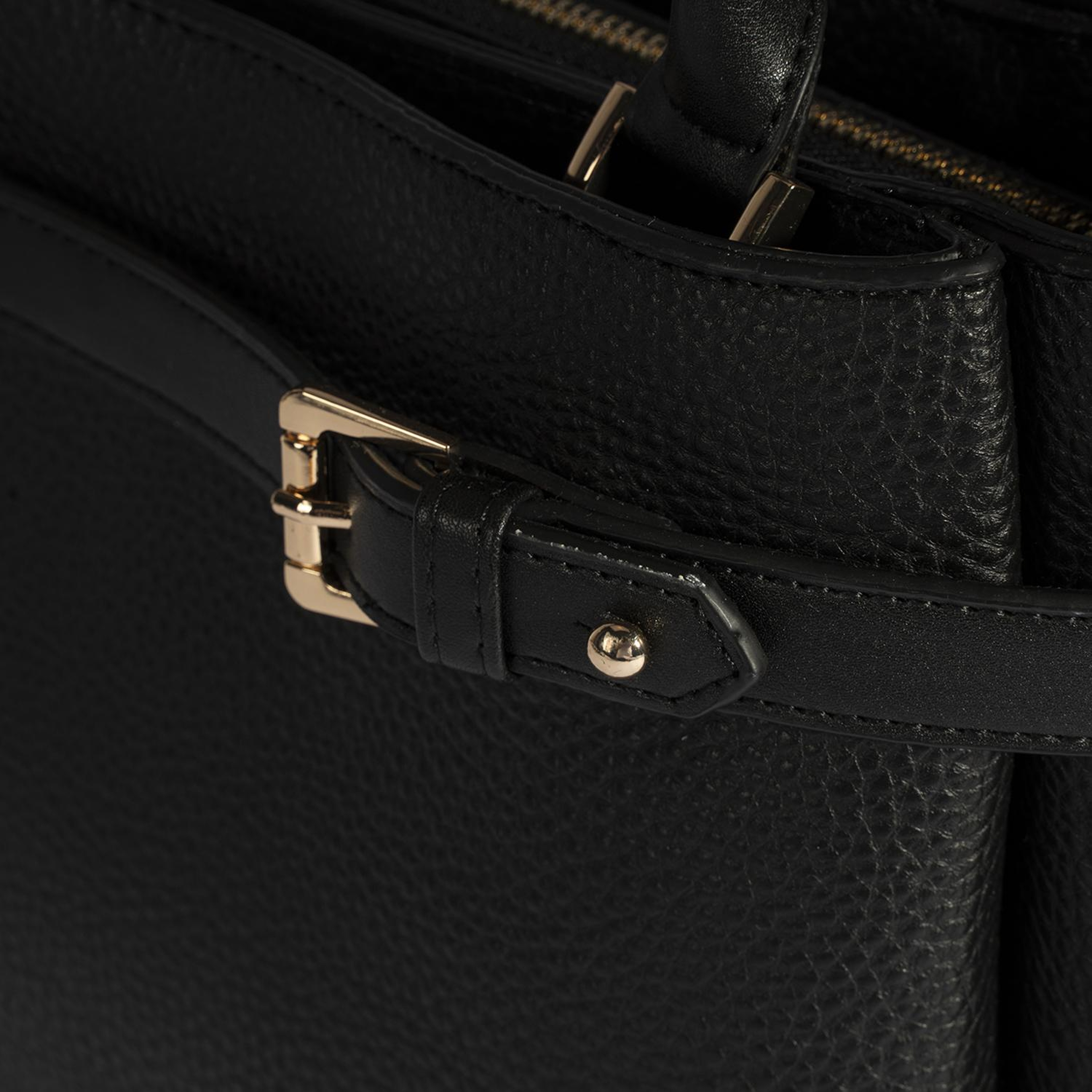 Kadın Siyah Omuz Askılı El Çantası