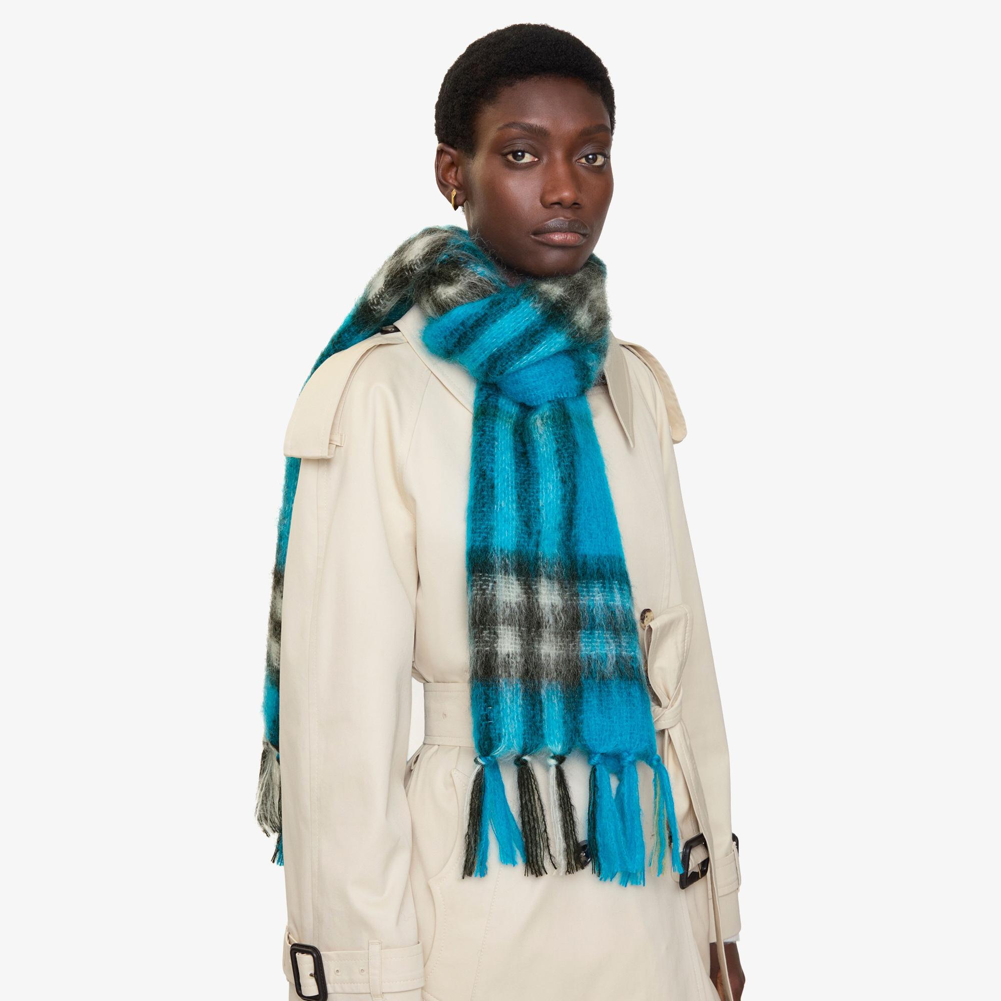 Burberry Mohair Kadın Mavi Atkı