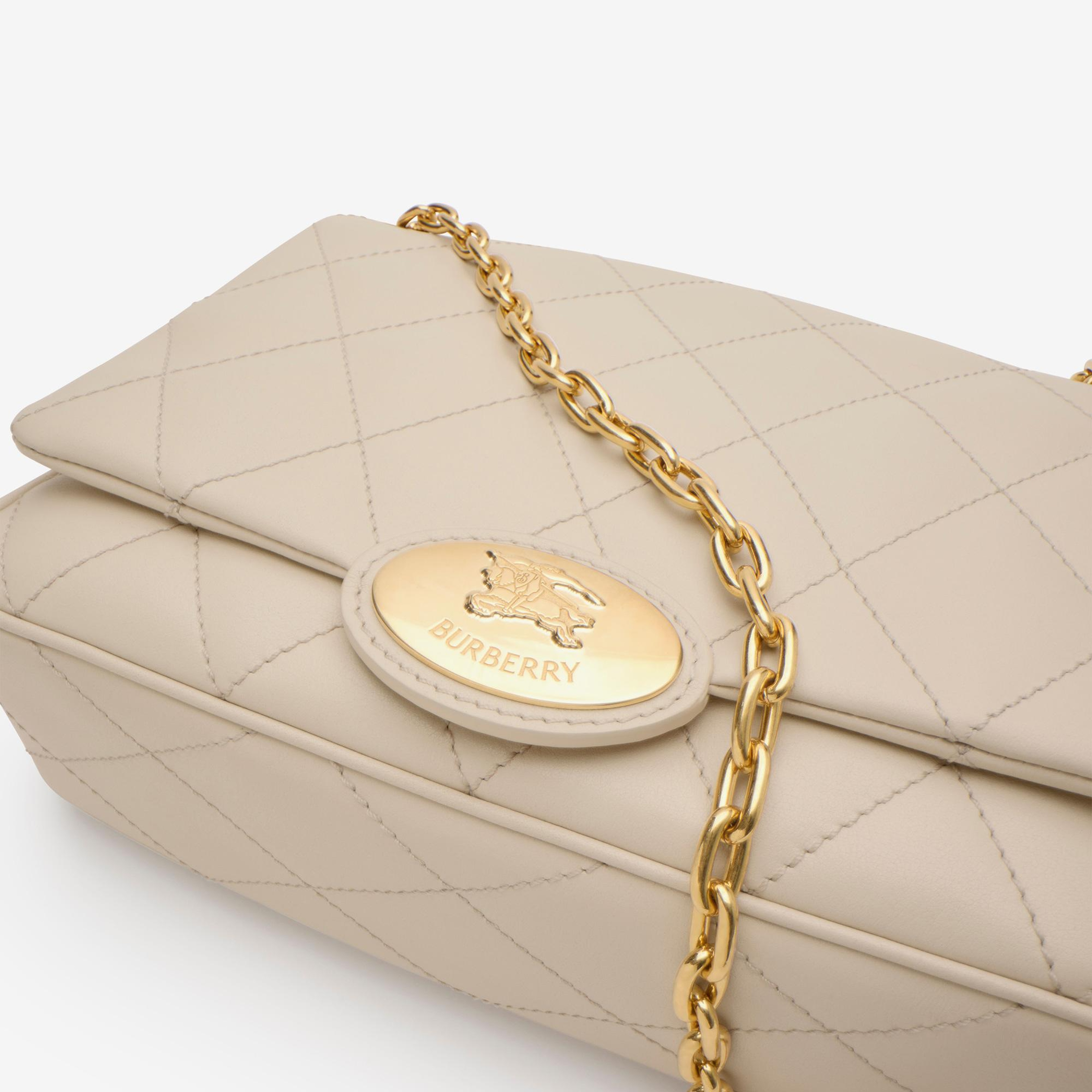 Burberry Medium Strand Kadın Krem Çanta
