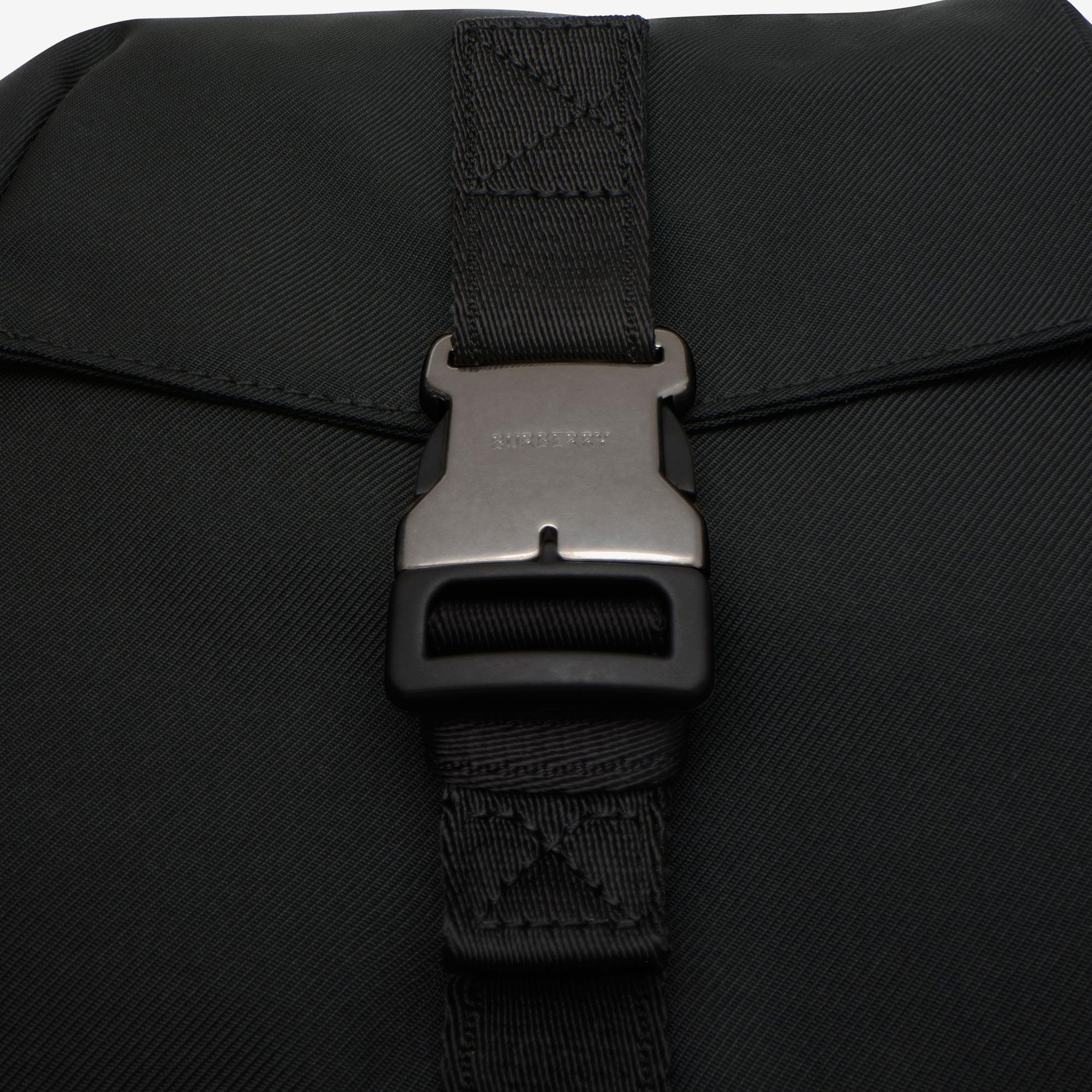 Burberry Orkney Flap Erkek Siyah Sırt Çantası