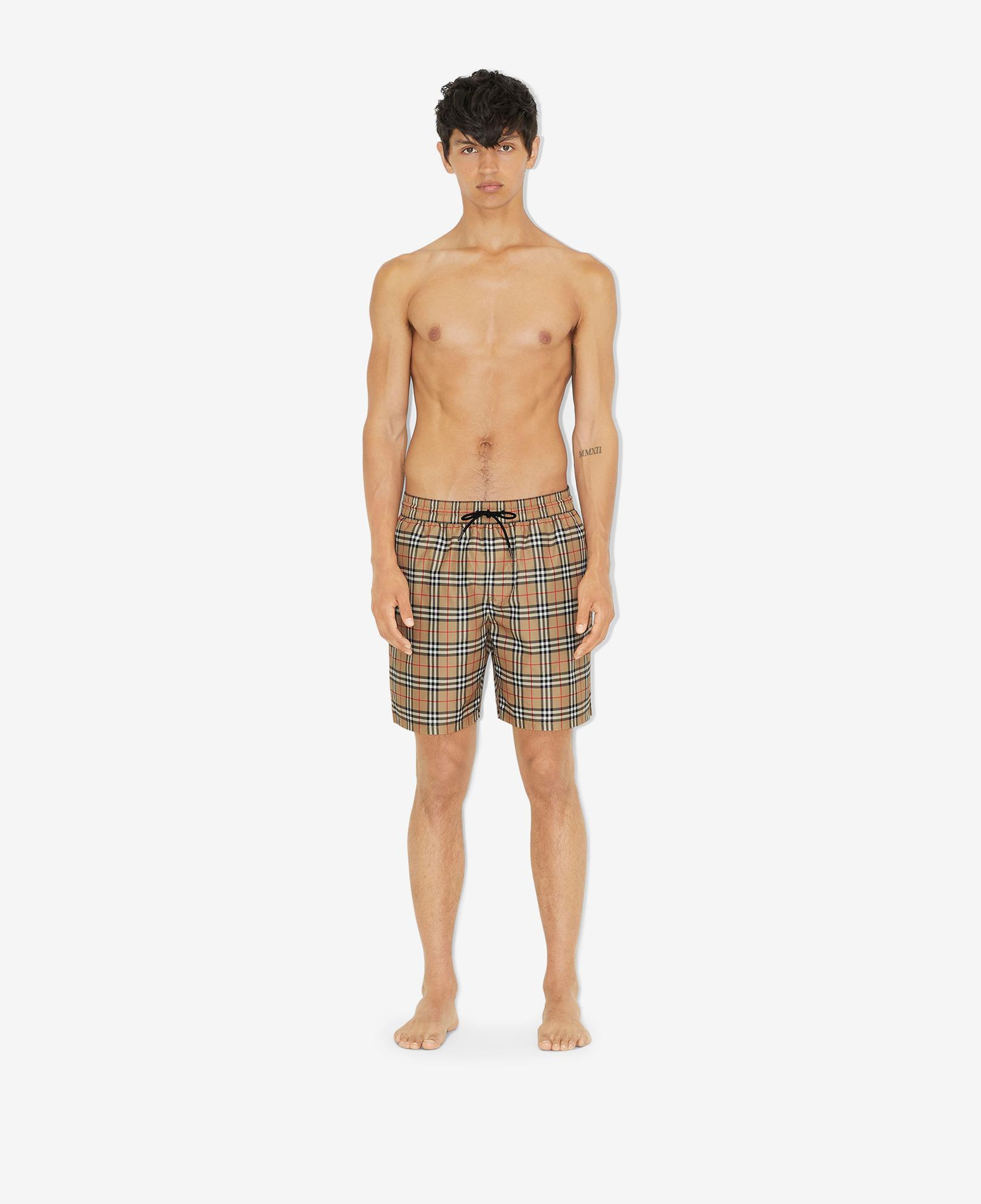 Burberry Guildes Erkek Bej Deniz Şortu