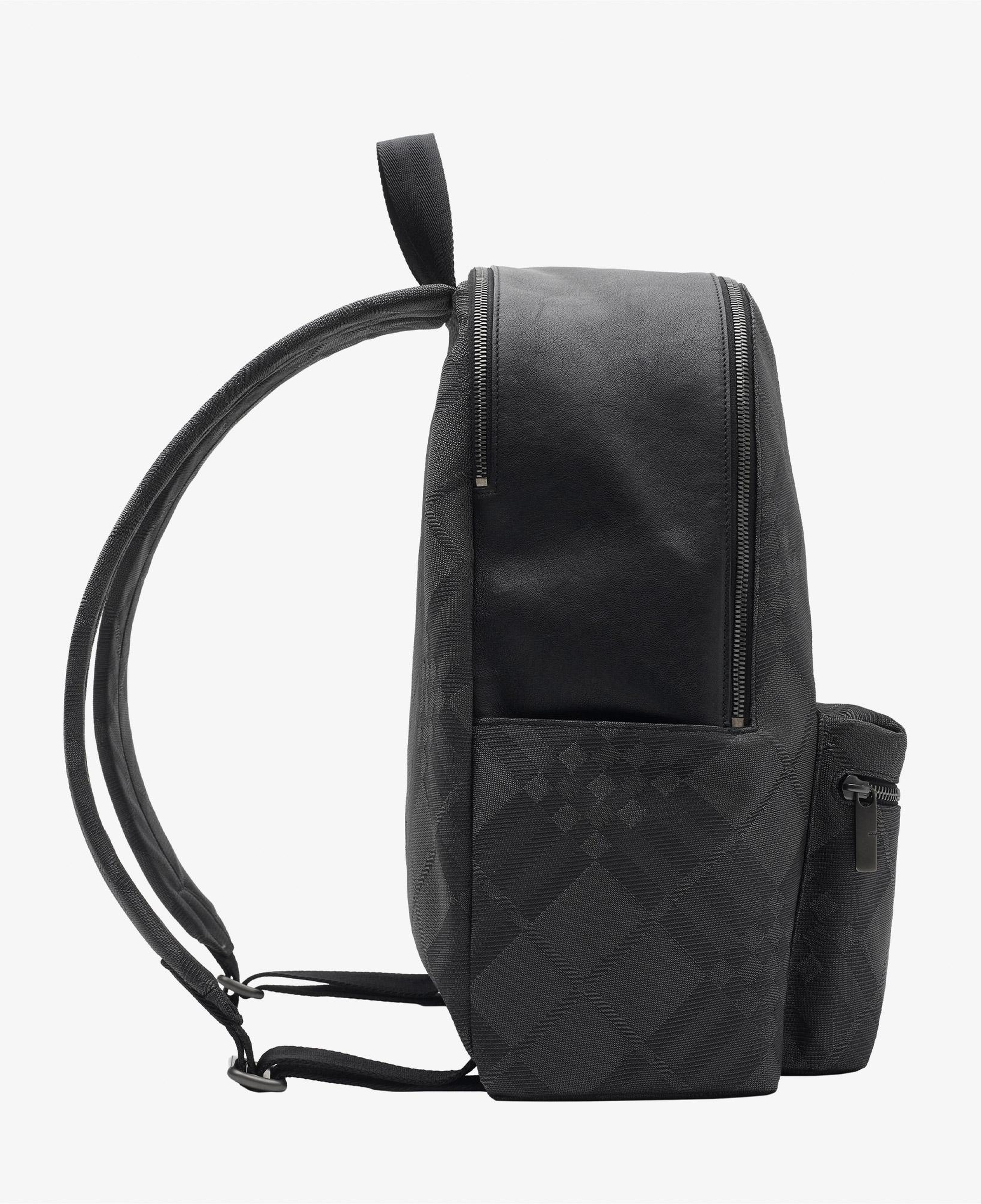 Burberry Chester Erkek Siyah Sırt Çantası