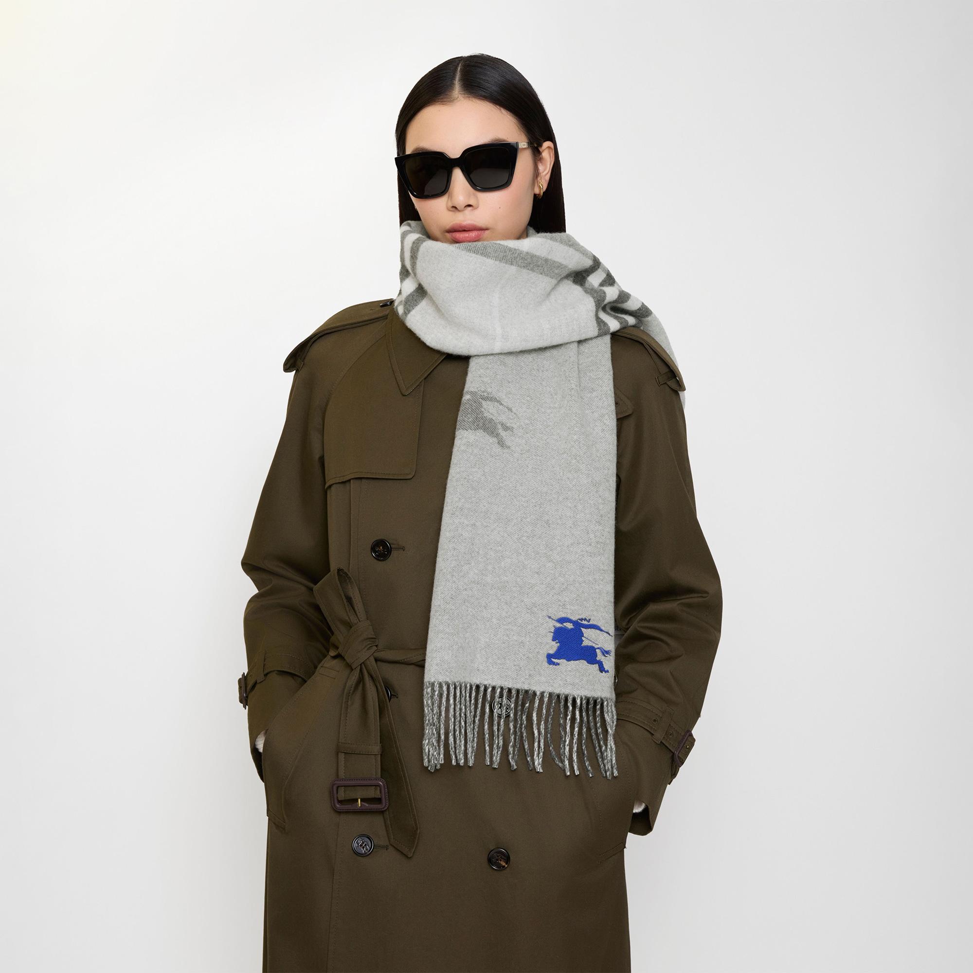 Burberry Ekd Jacq Kadın Gri Atkı