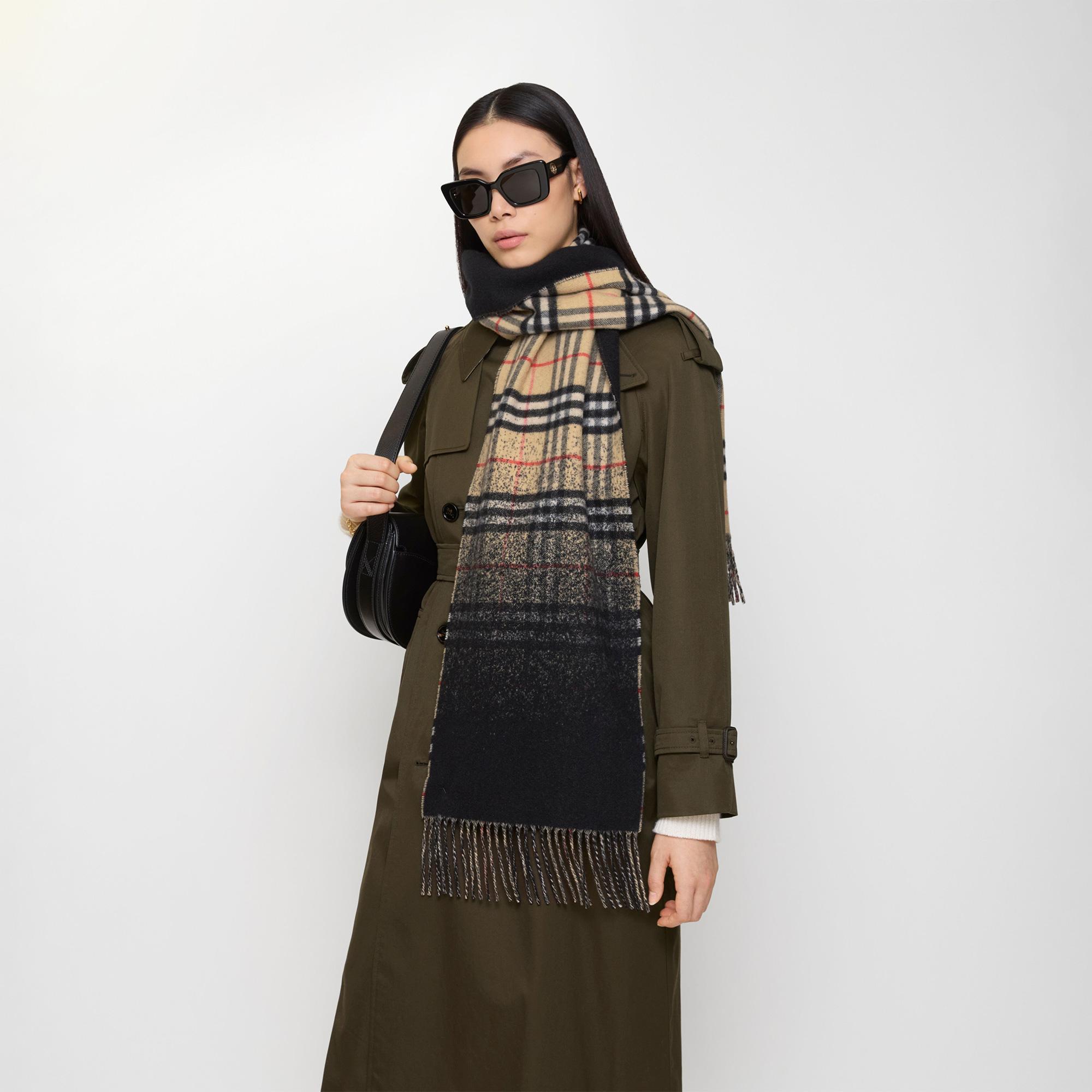 Burberry Gradıent Check Kadın Bej Atkı