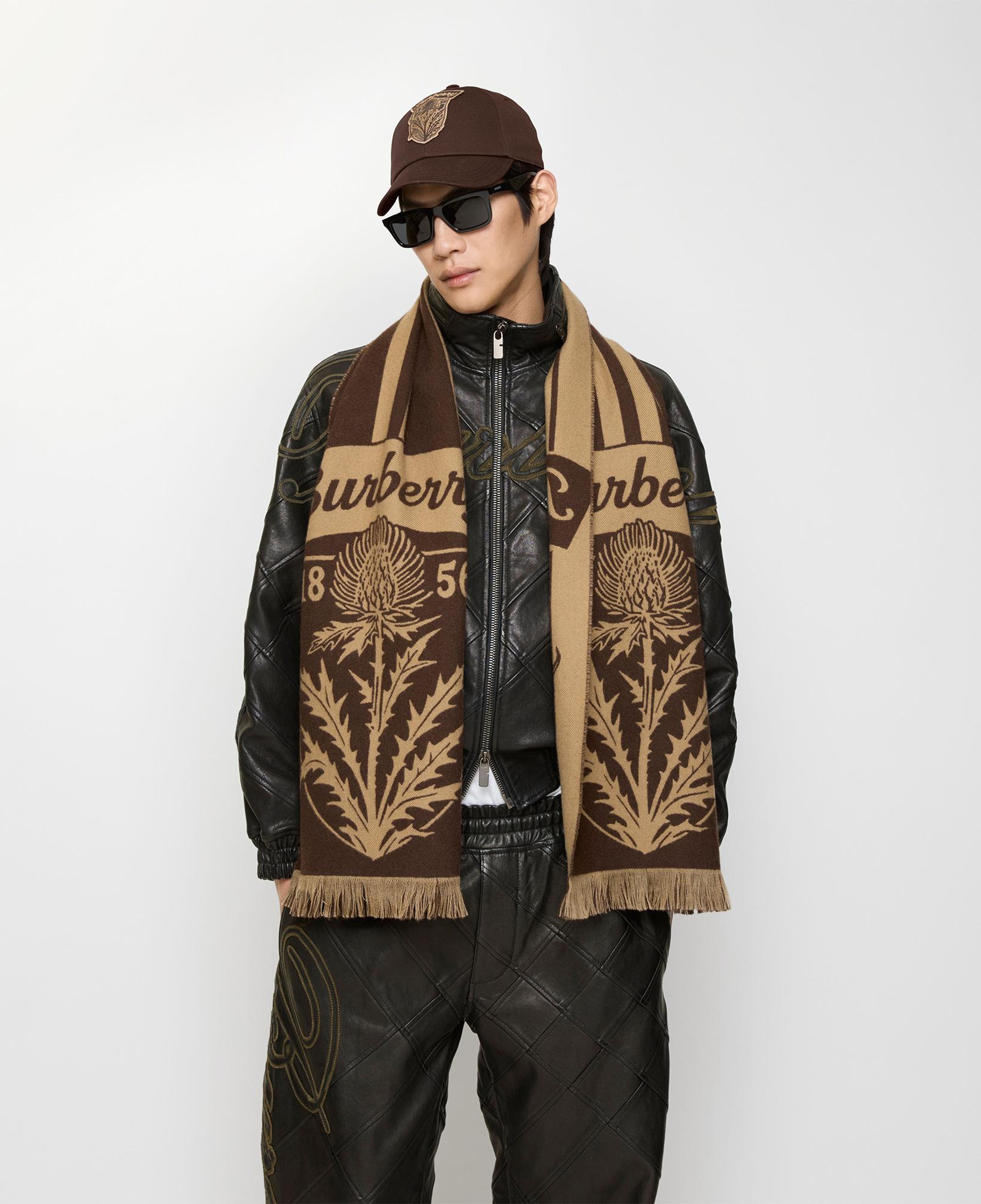 Burberry Thıstle Football Kadın Kahverengi Atkı