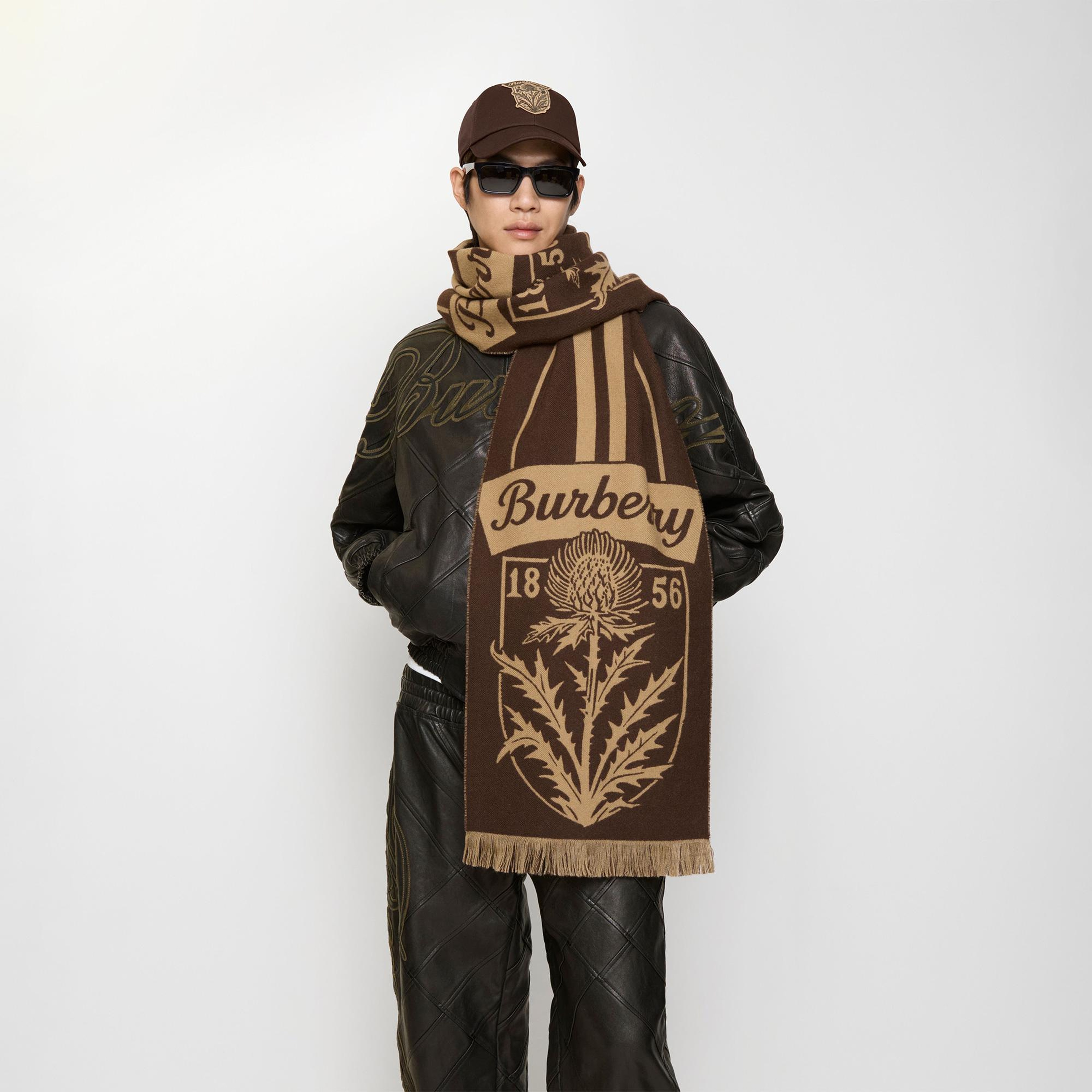 Burberry Thıstle Football Kadın Kahverengi Atkı