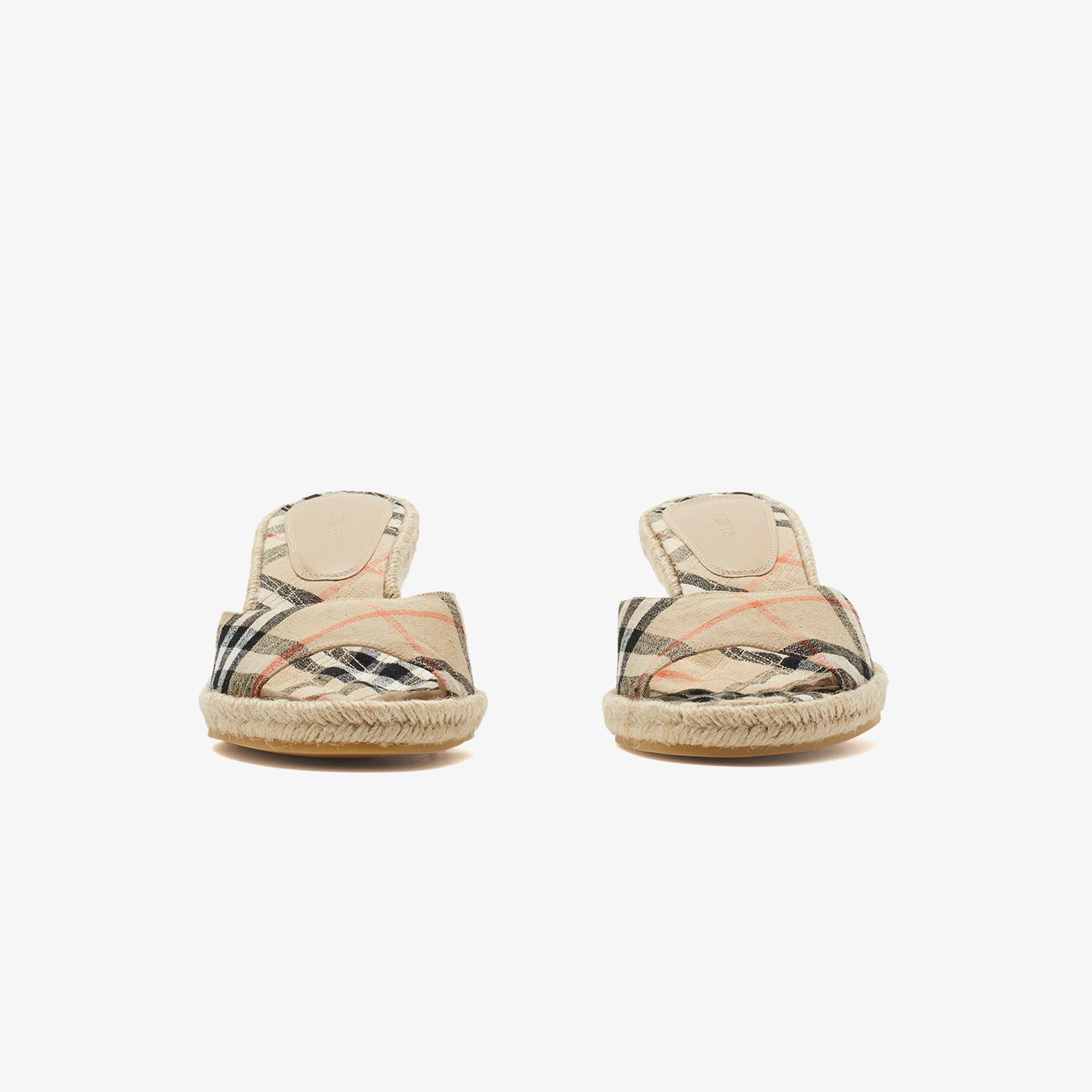 Burberry Mews Mules Kadın Bej Espadril