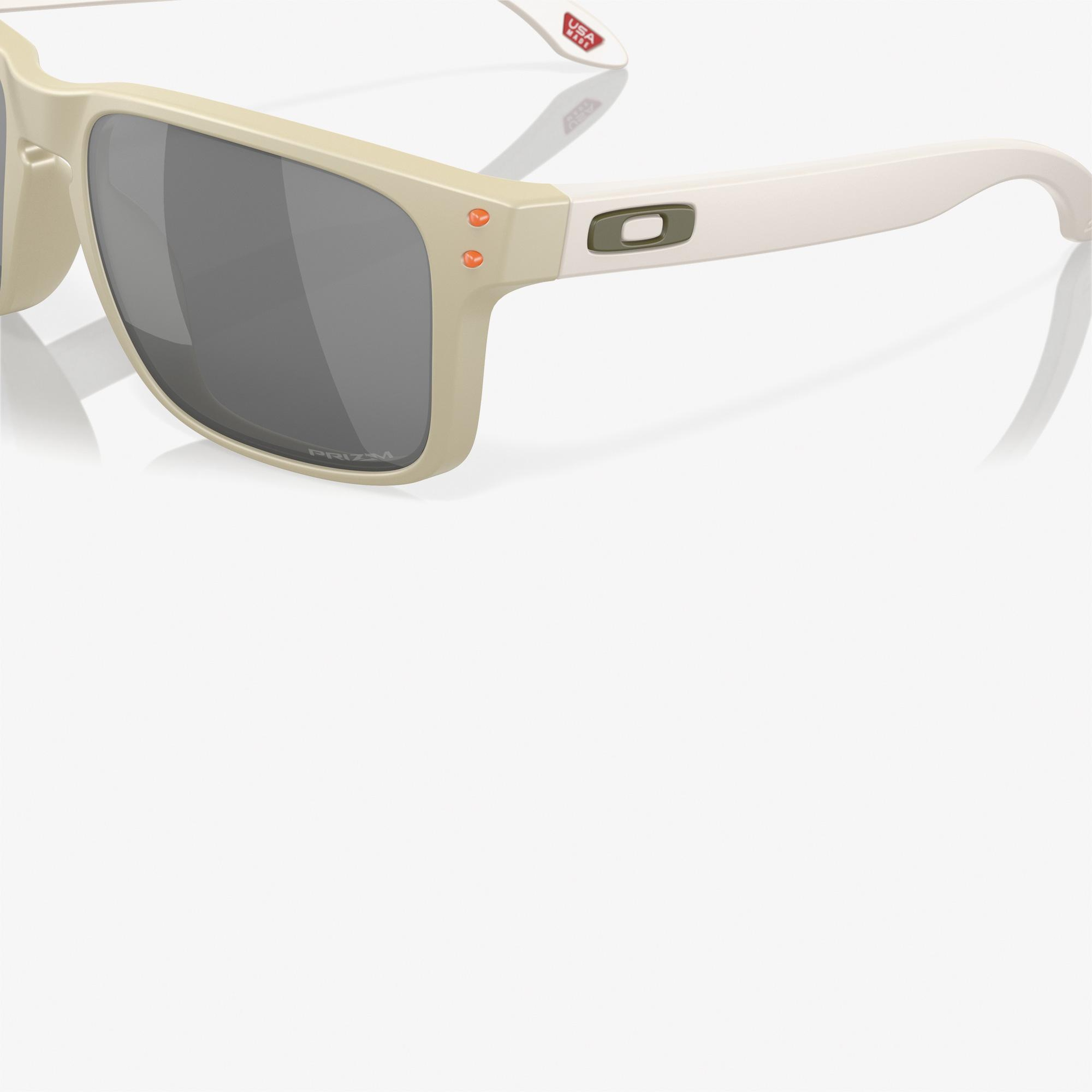 OAKLEY 0OO9102 Injected Erkek Bej Güneş Gözlüğü