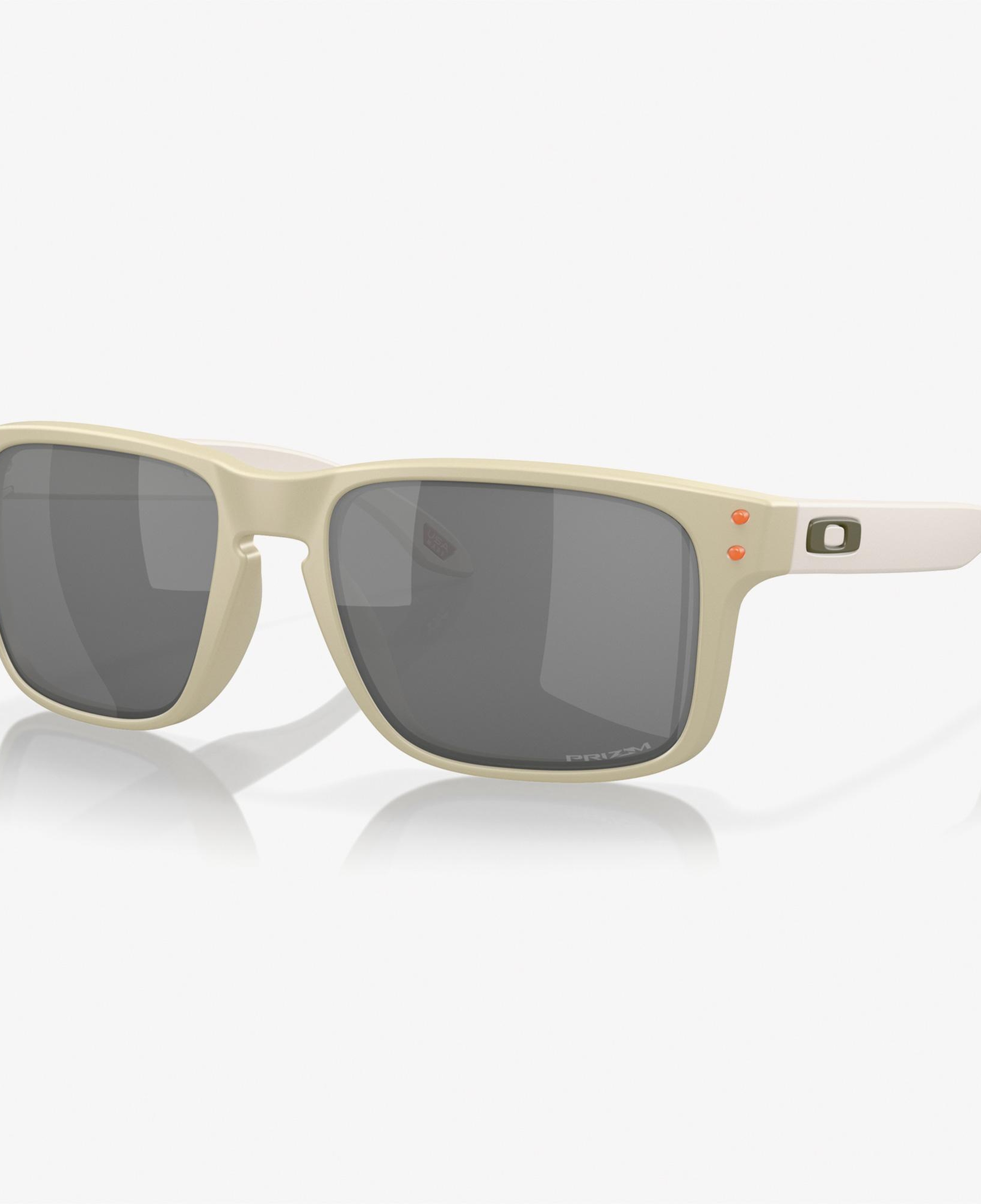 OAKLEY 0OO9102 Injected Erkek Bej Güneş Gözlüğü