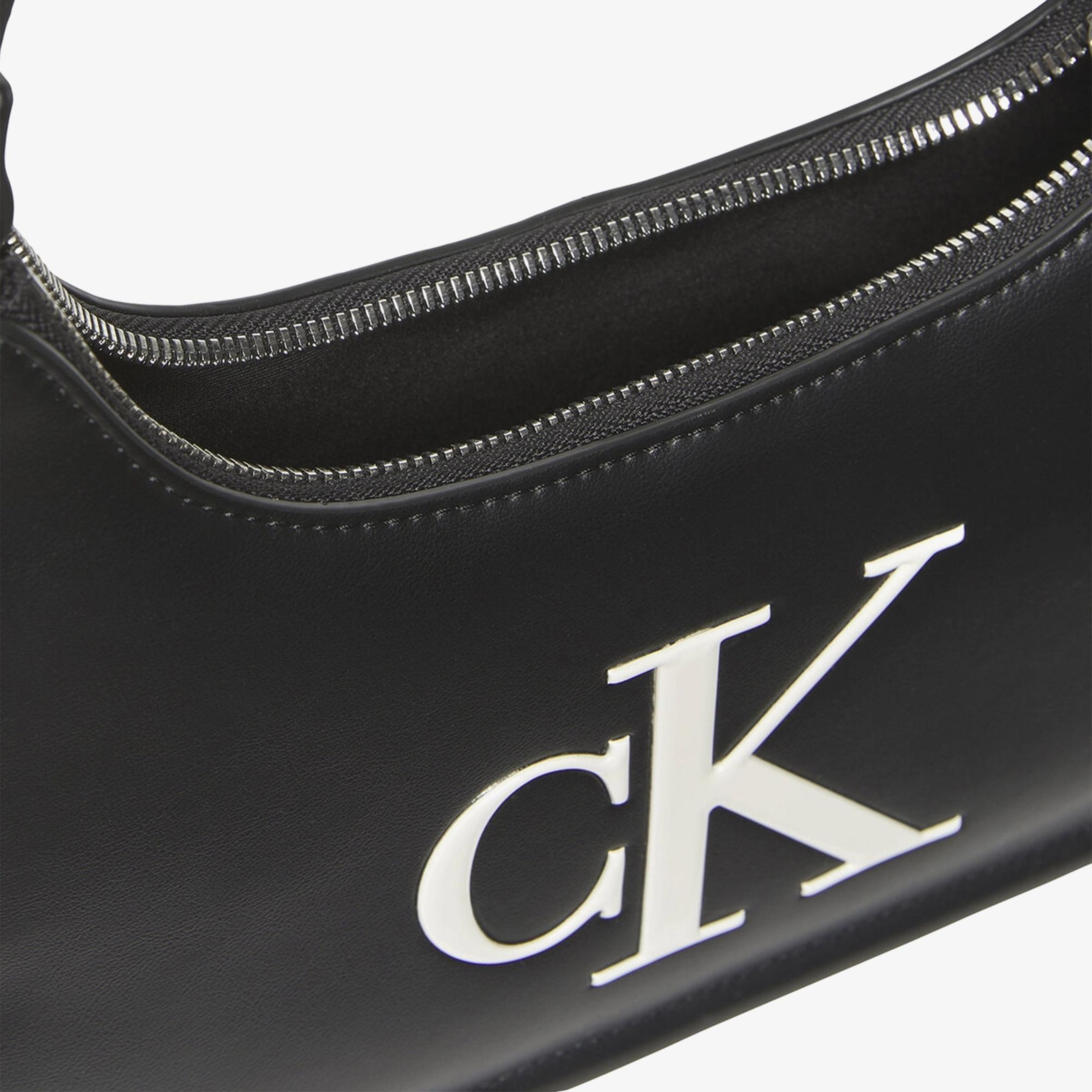 Calvin Klein Sandi Square Shoulder Kadın Siyah Çapraz Çanta