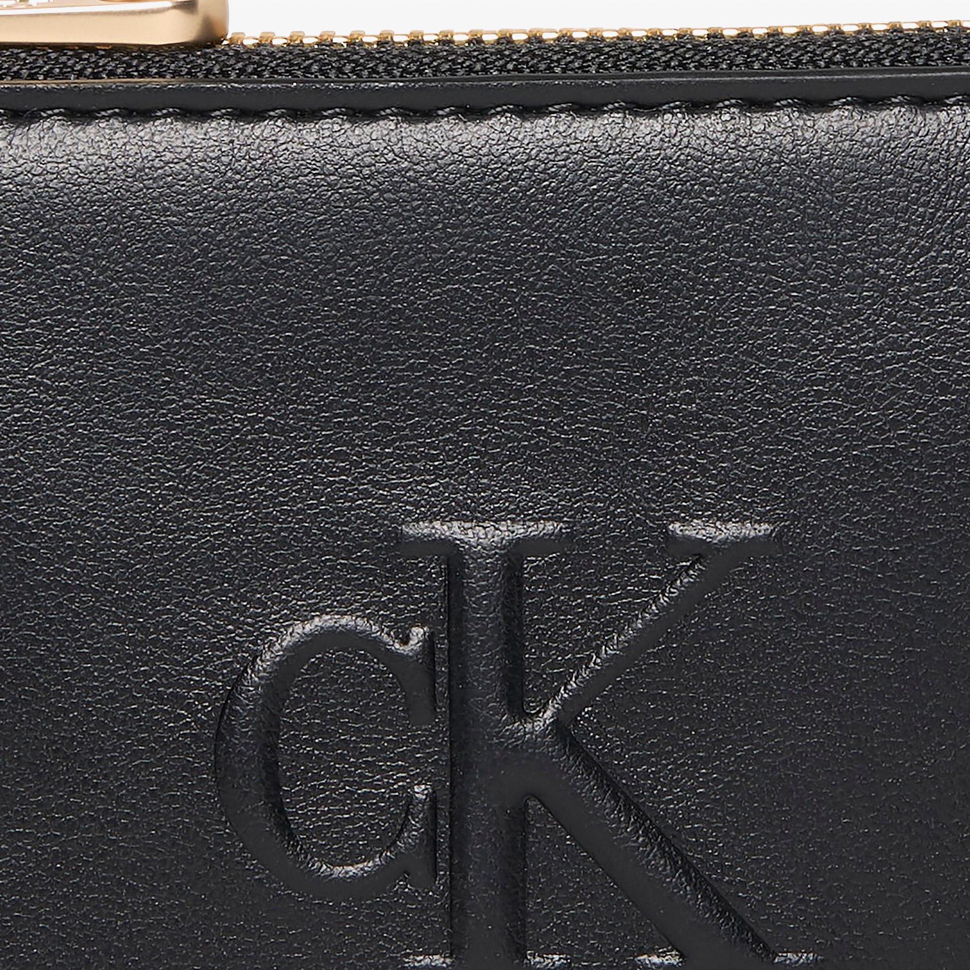 Calvin Klein Bold Medium Zip Around Kadın Siyah Cüzdan