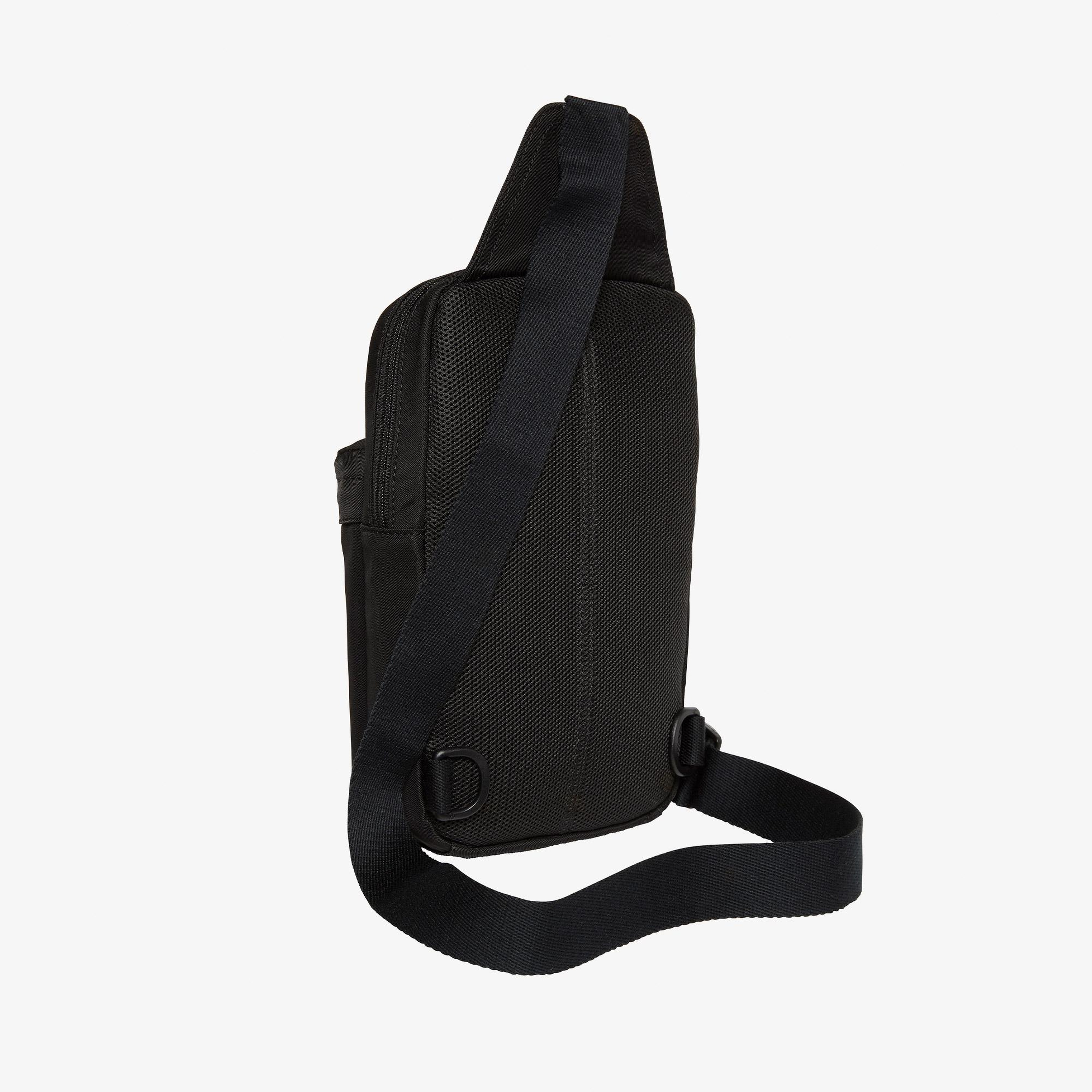 Calvin Klein Bold Sling Erkek Siyah Omuz Çantası