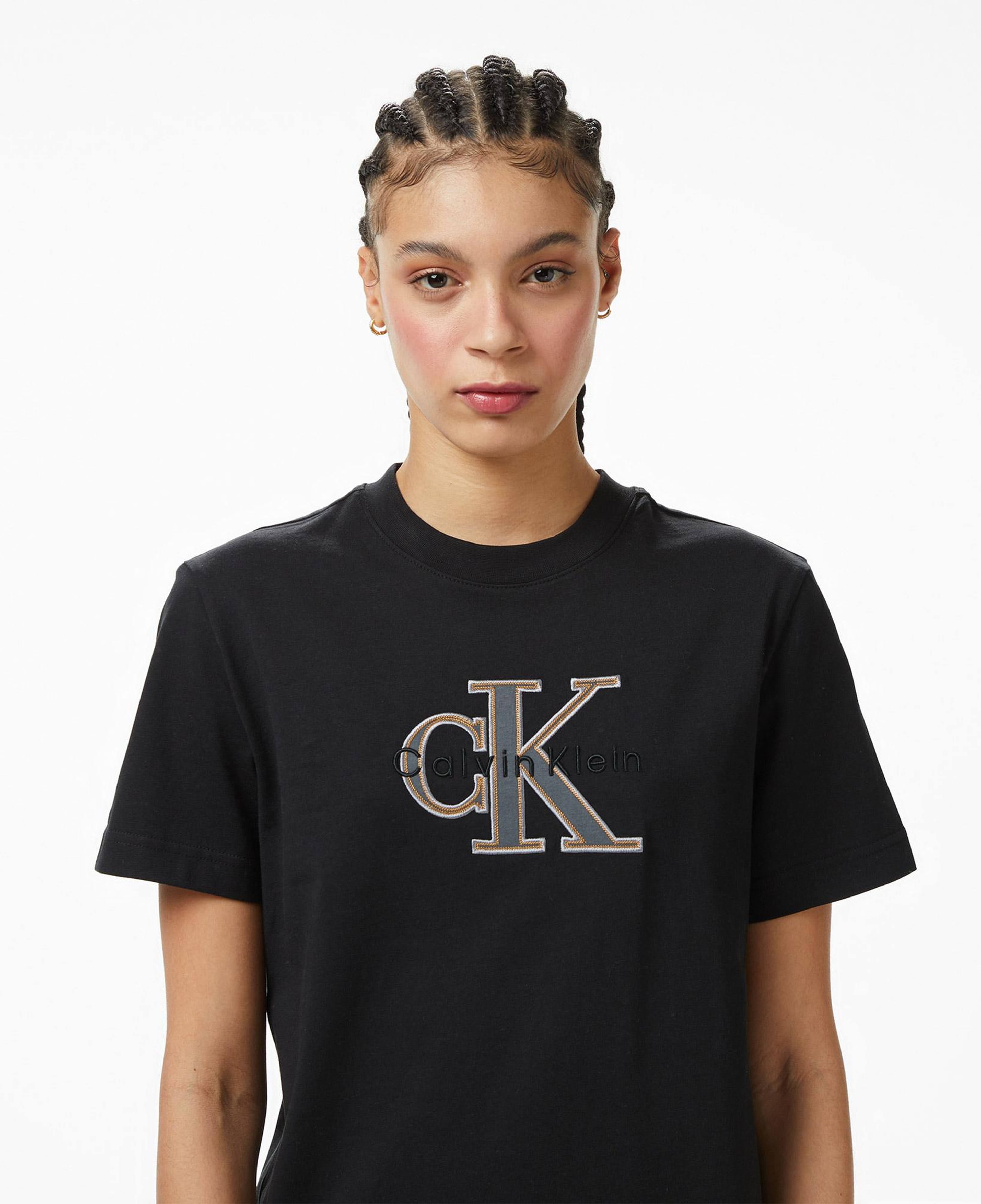 Calvin Klein Hero Classic Monologo Kadın Siyah T-Shirt