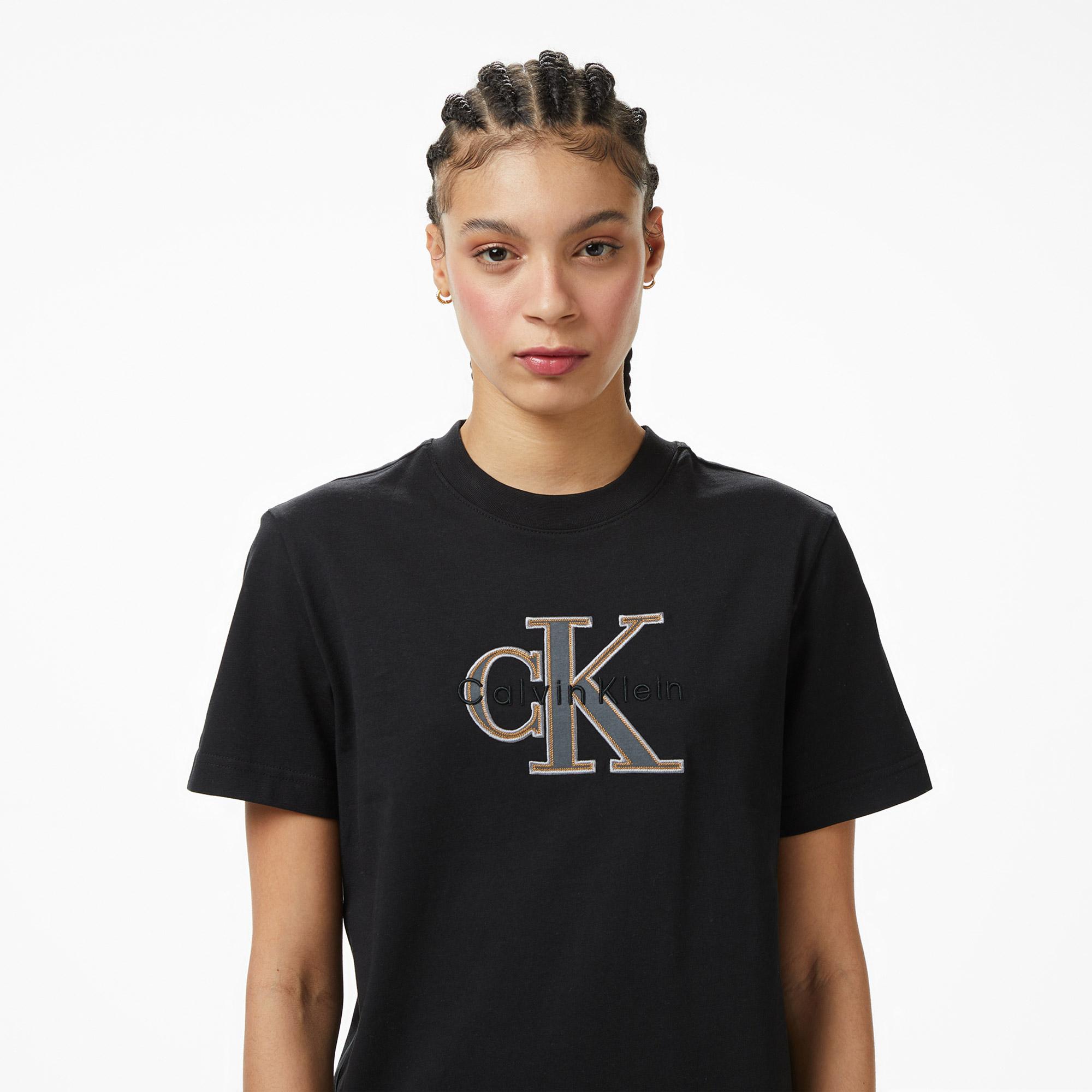 Calvin Klein Hero Classic Monologo Kadın Siyah T-Shirt