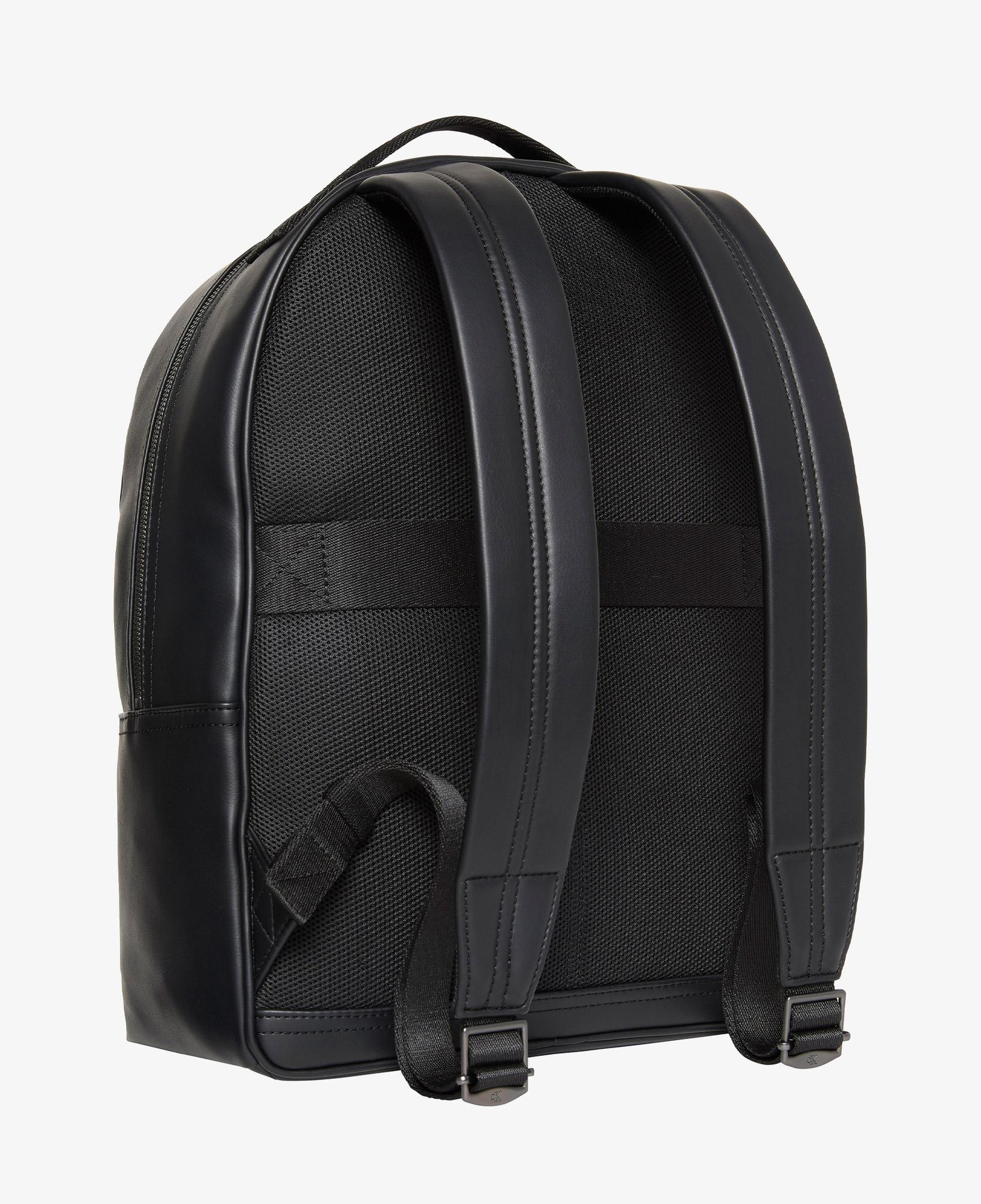 Calvin Klein Bold Round Erkek Siyah Sırt Çantası