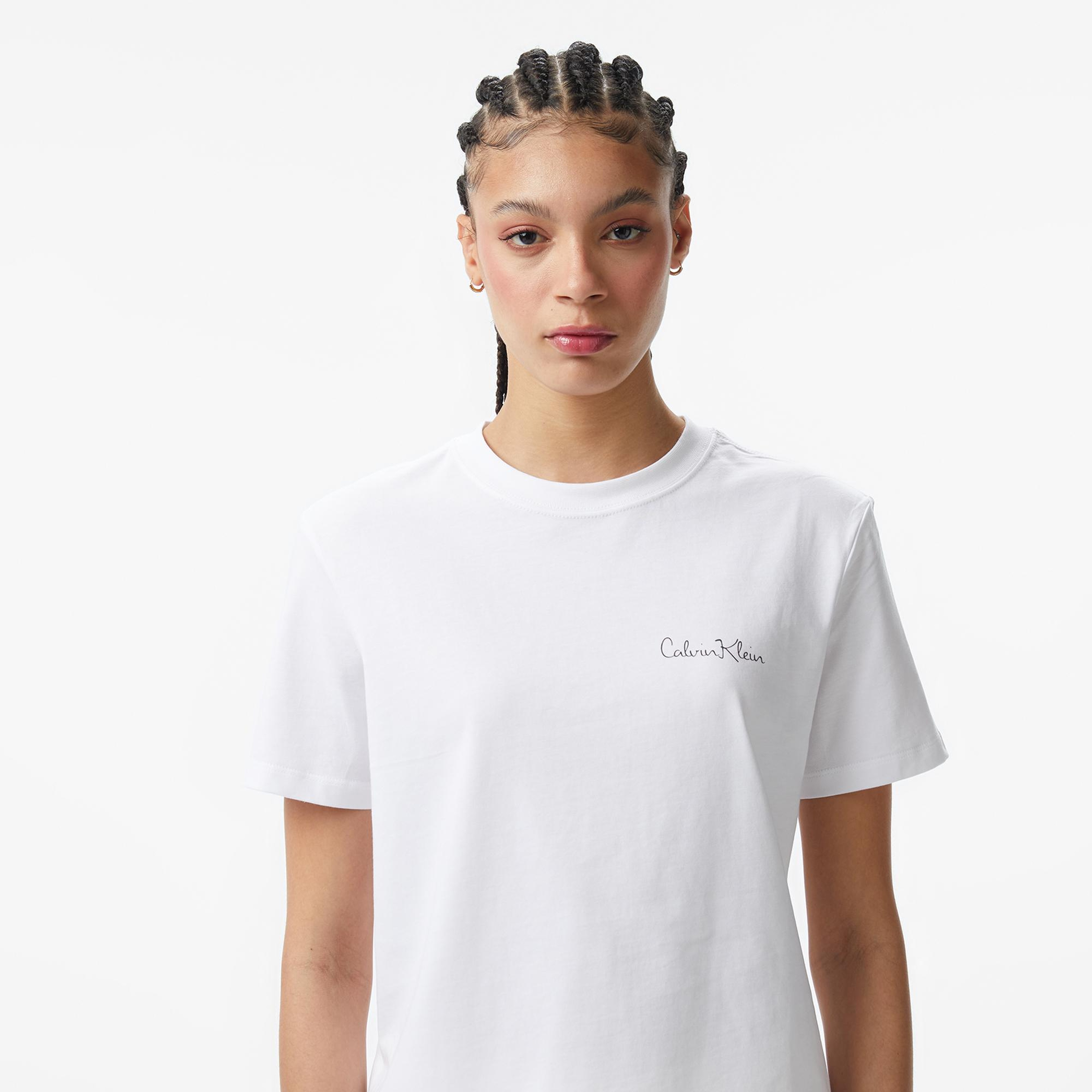 Calvin Klein Classic Graphic Kadın Beyaz T-Shirt