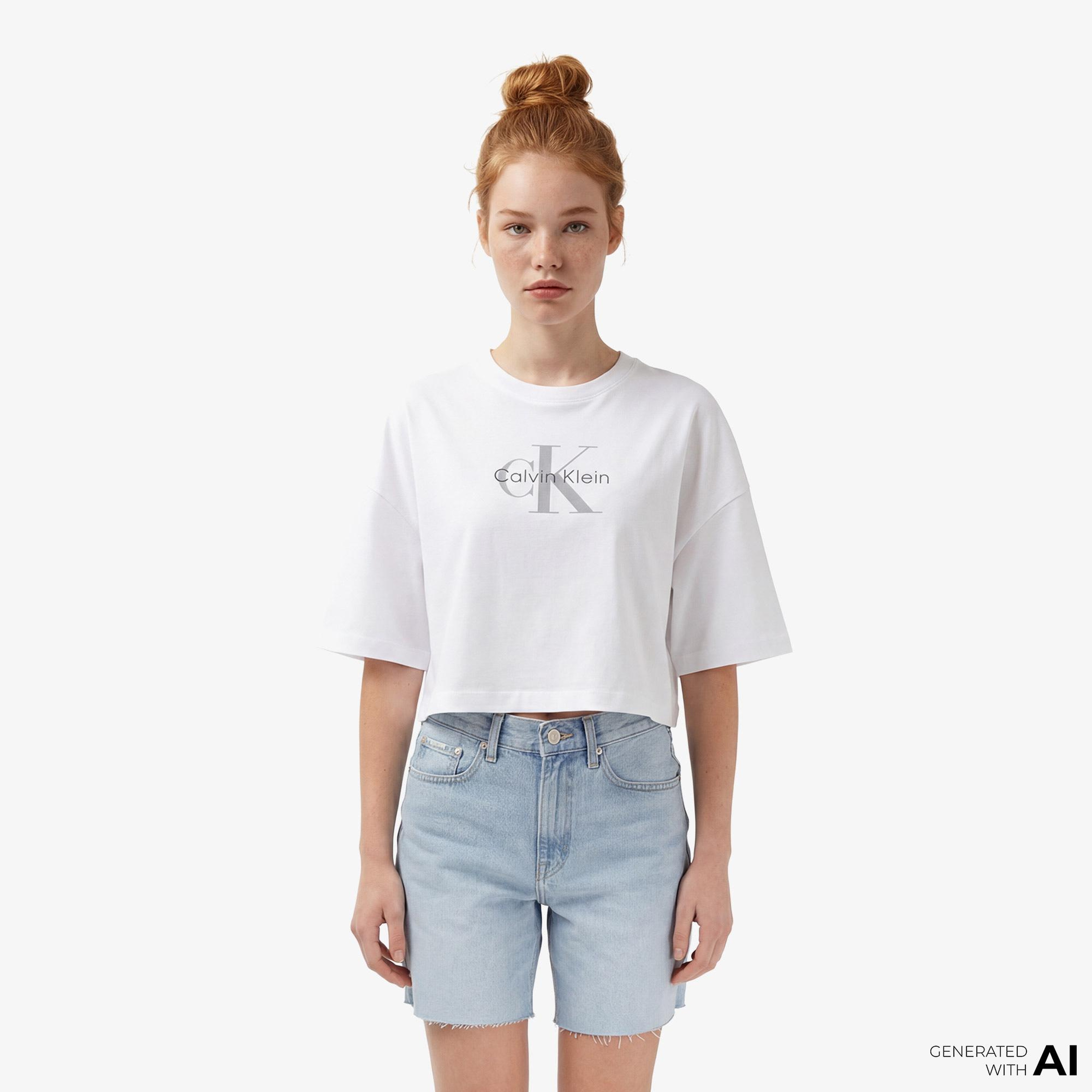 Calvin Klein Boxy Crop Monologo Kadın Beyaz T-Shirt