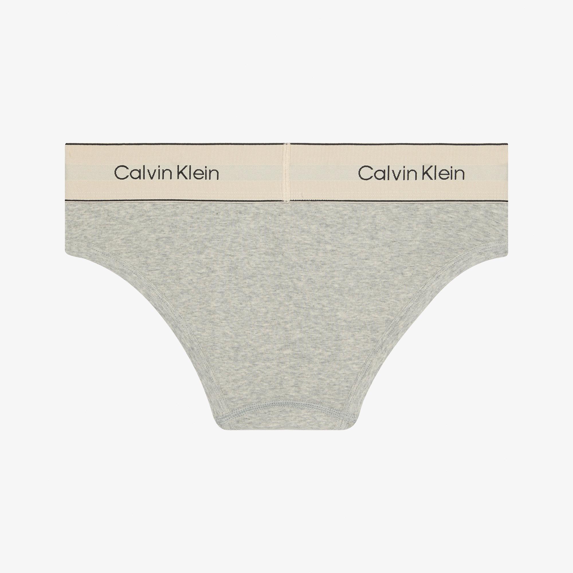 Calvin Klein Kadın Gri Külot