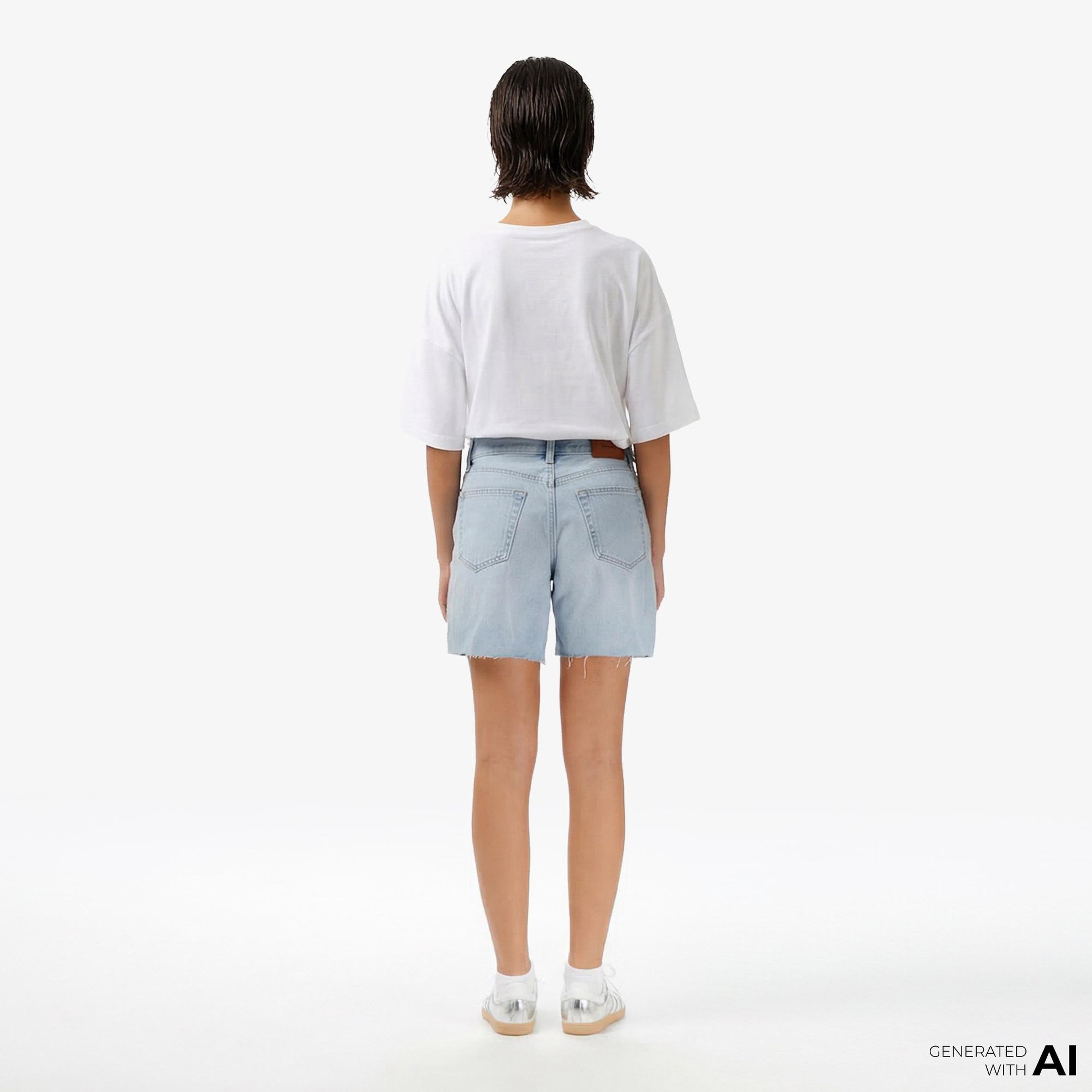 Calvin Klein 90S 6 in Washed Luther Kadın Mavi Şort