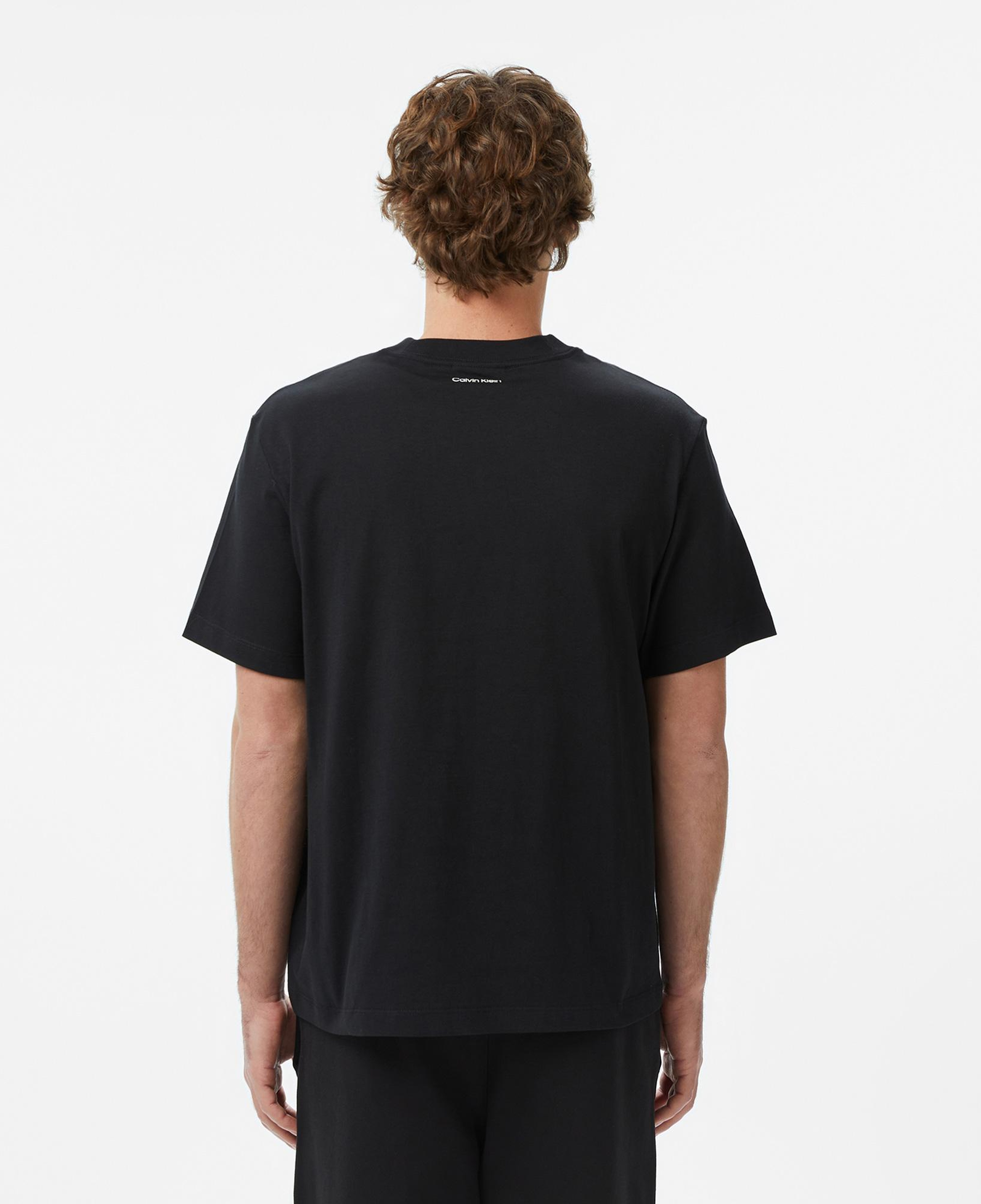 Calvin Klein 20S March Graphic Seasonal Erkek Siyah T-Shirt