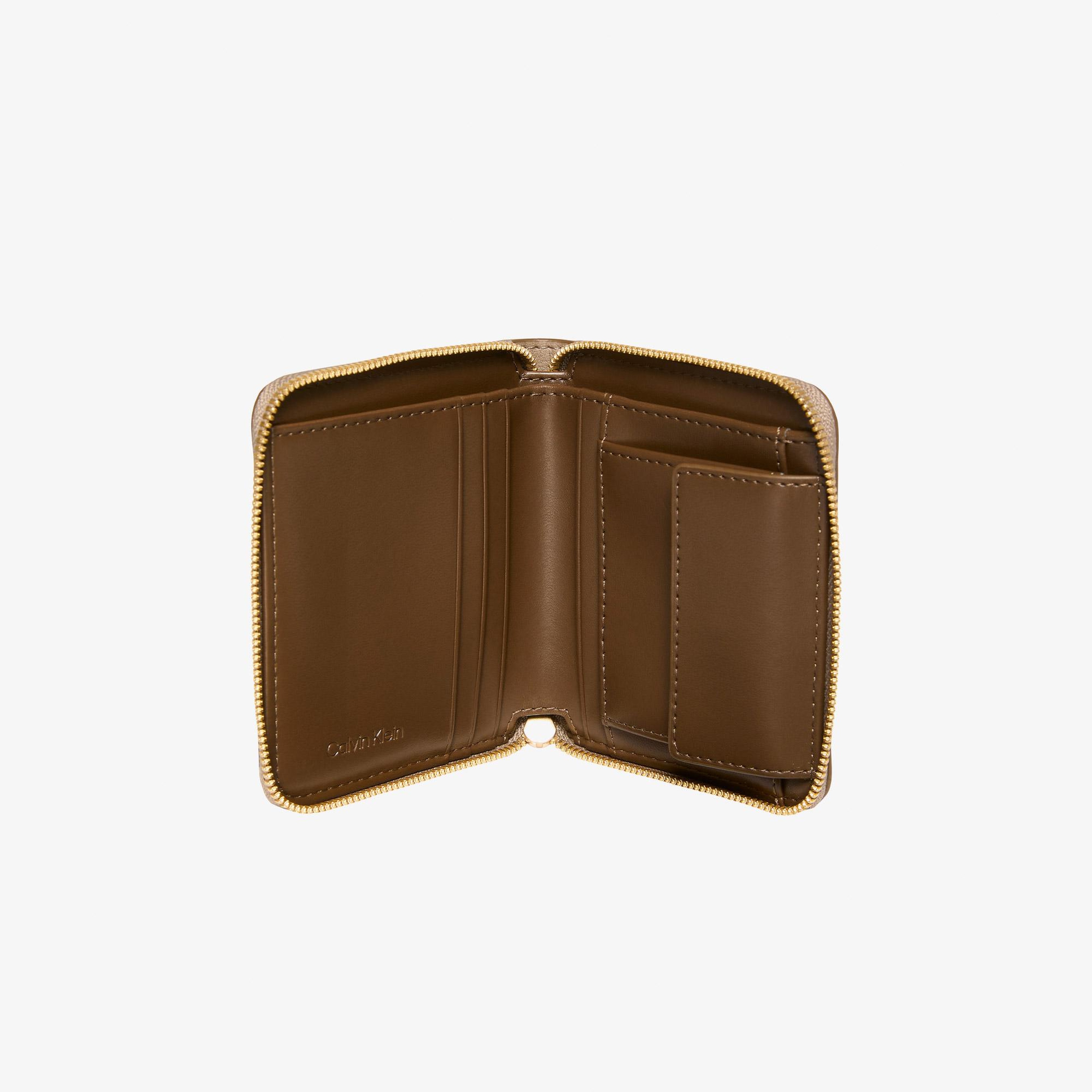 Calvin Klein Foil Logo Kadın Kahverengi Cüzdan