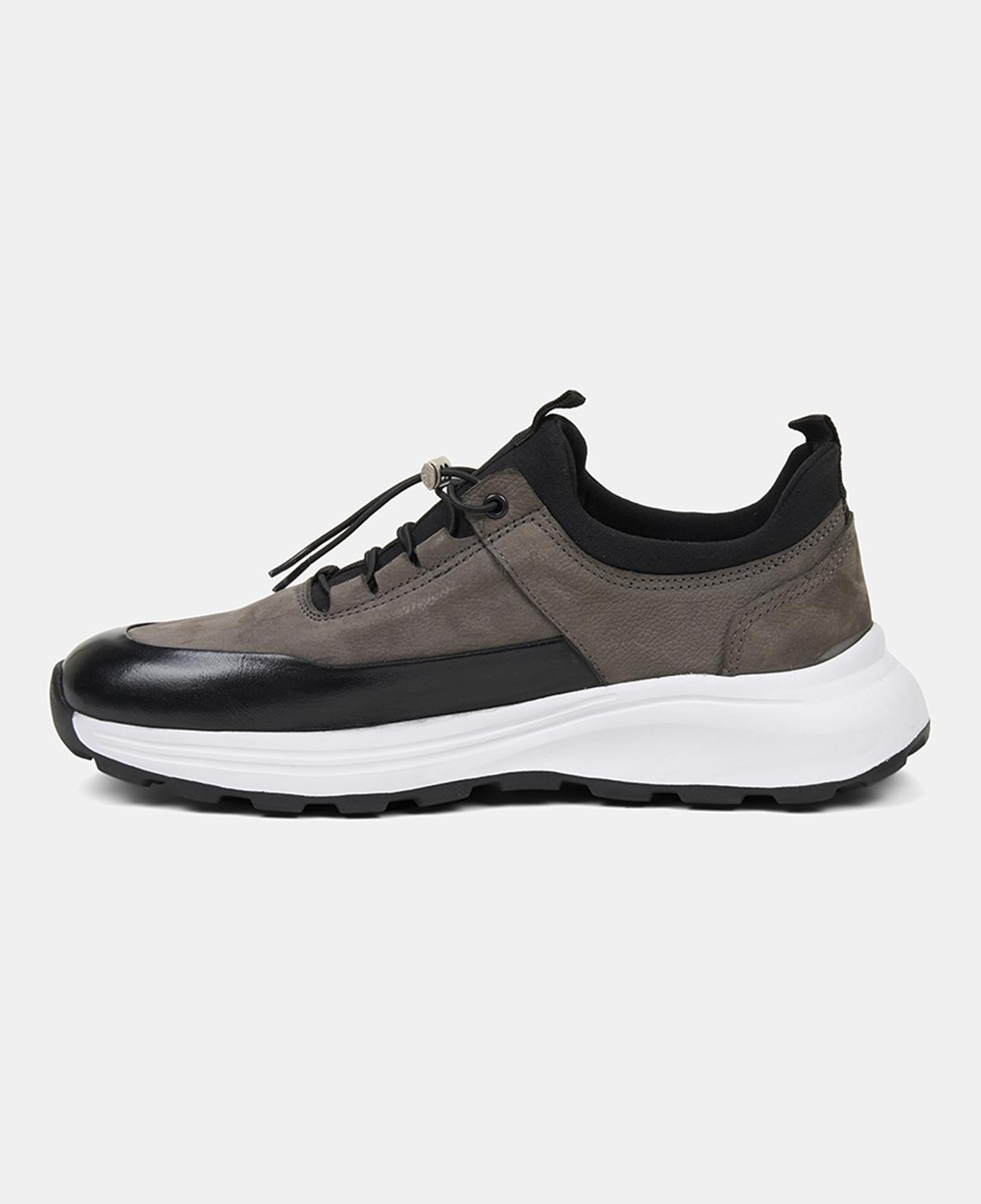 Erkek Siyah Lastik Bağcıklı Kalın Tabanlı Deri Sneaker