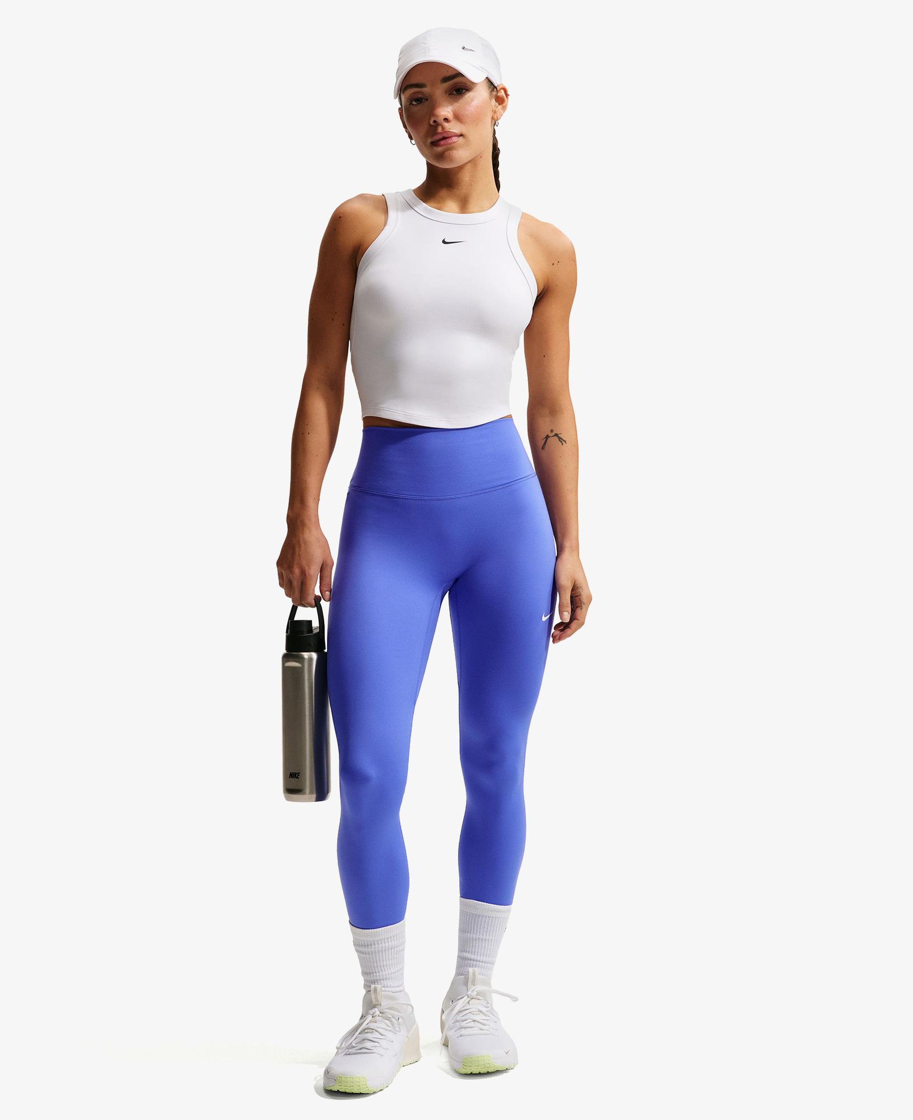 Nike One Fitted Dri-Fit Kadın Beyaz Crop T-Shirt