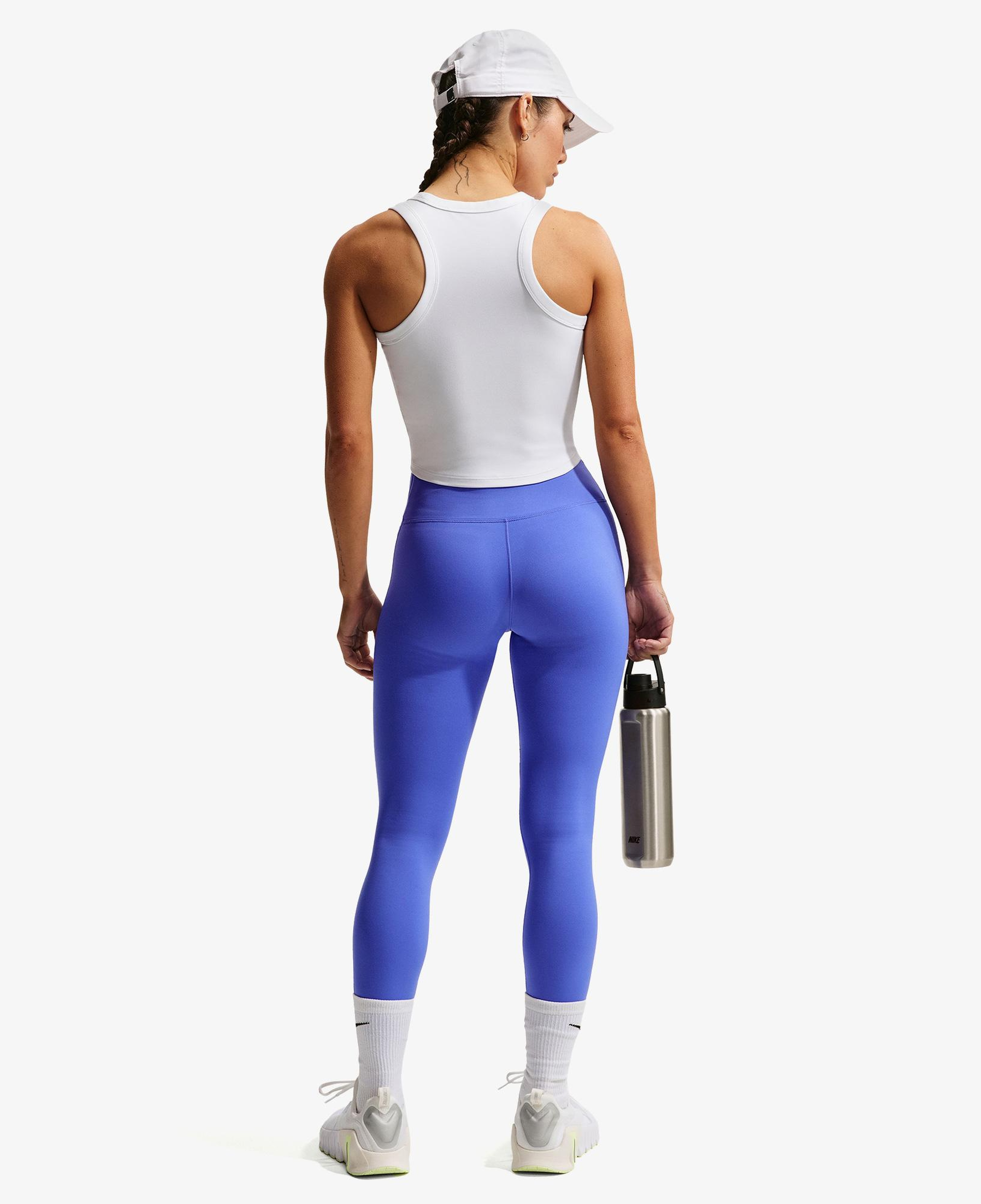 Nike One Fitted Dri-Fit Kadın Beyaz Crop T-Shirt