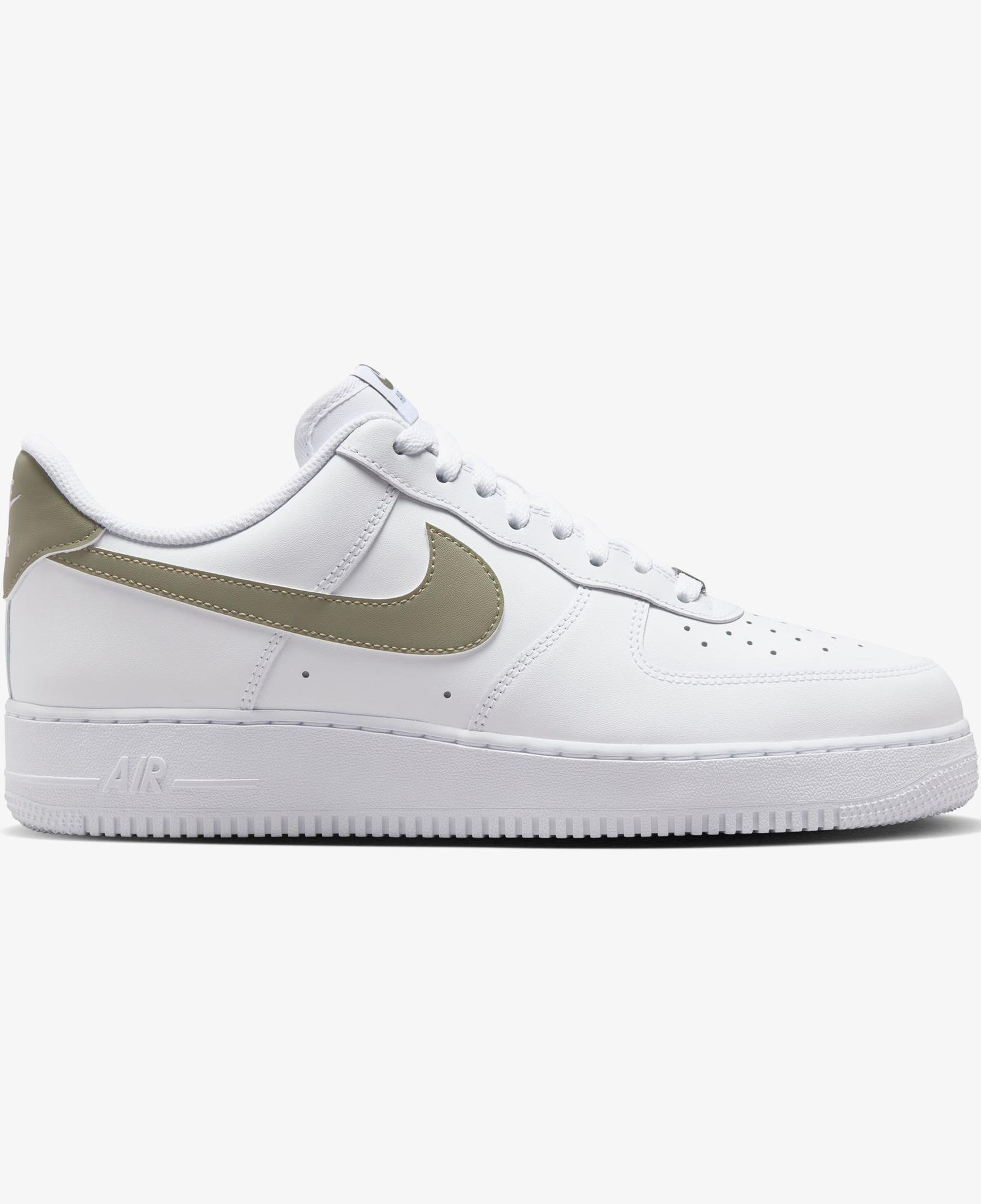 Nike Air Force 1 '07 Erkek Beyaz Spor Ayakkabı