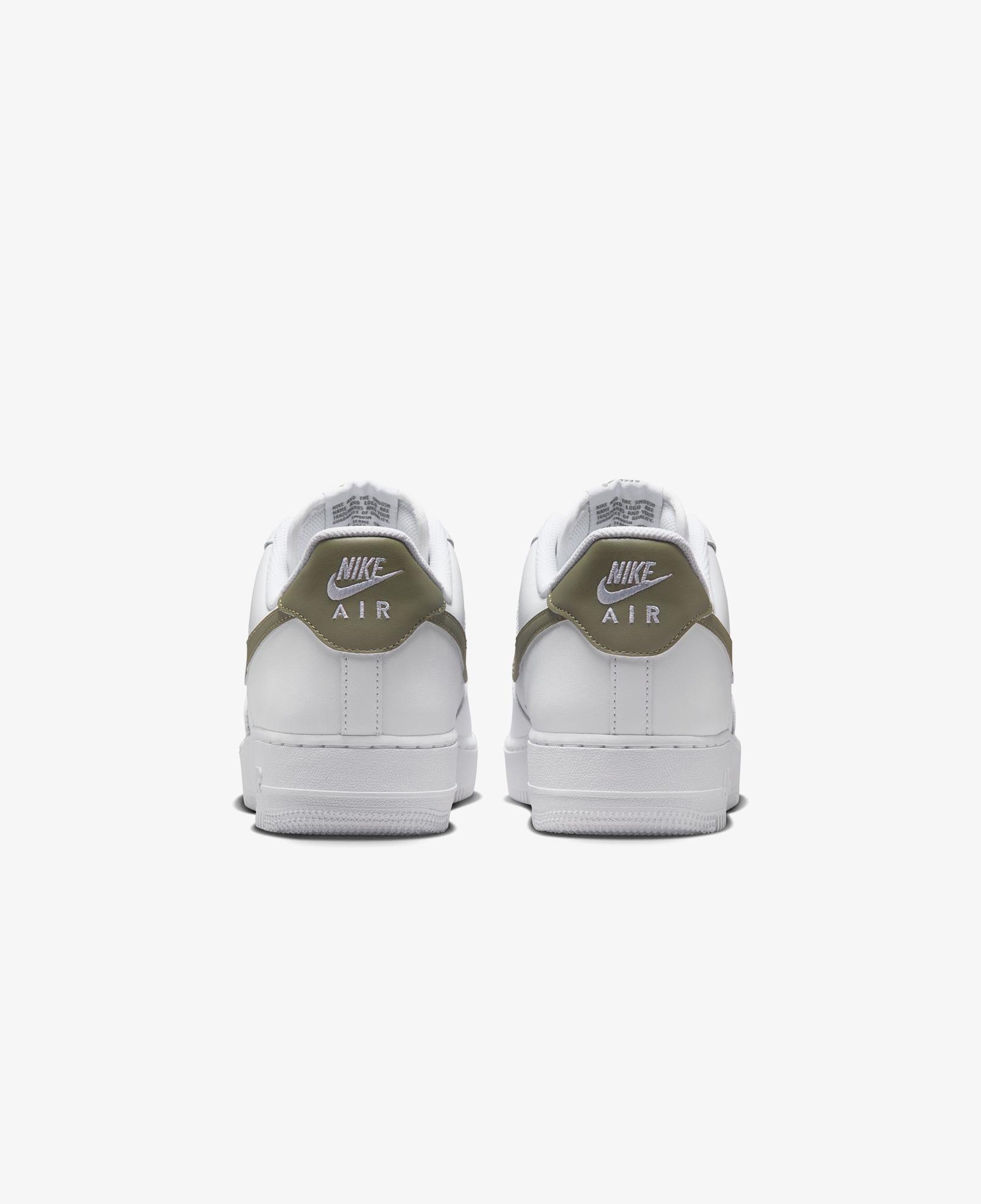 Nike Air Force 1 '07 Erkek Beyaz Spor Ayakkabı